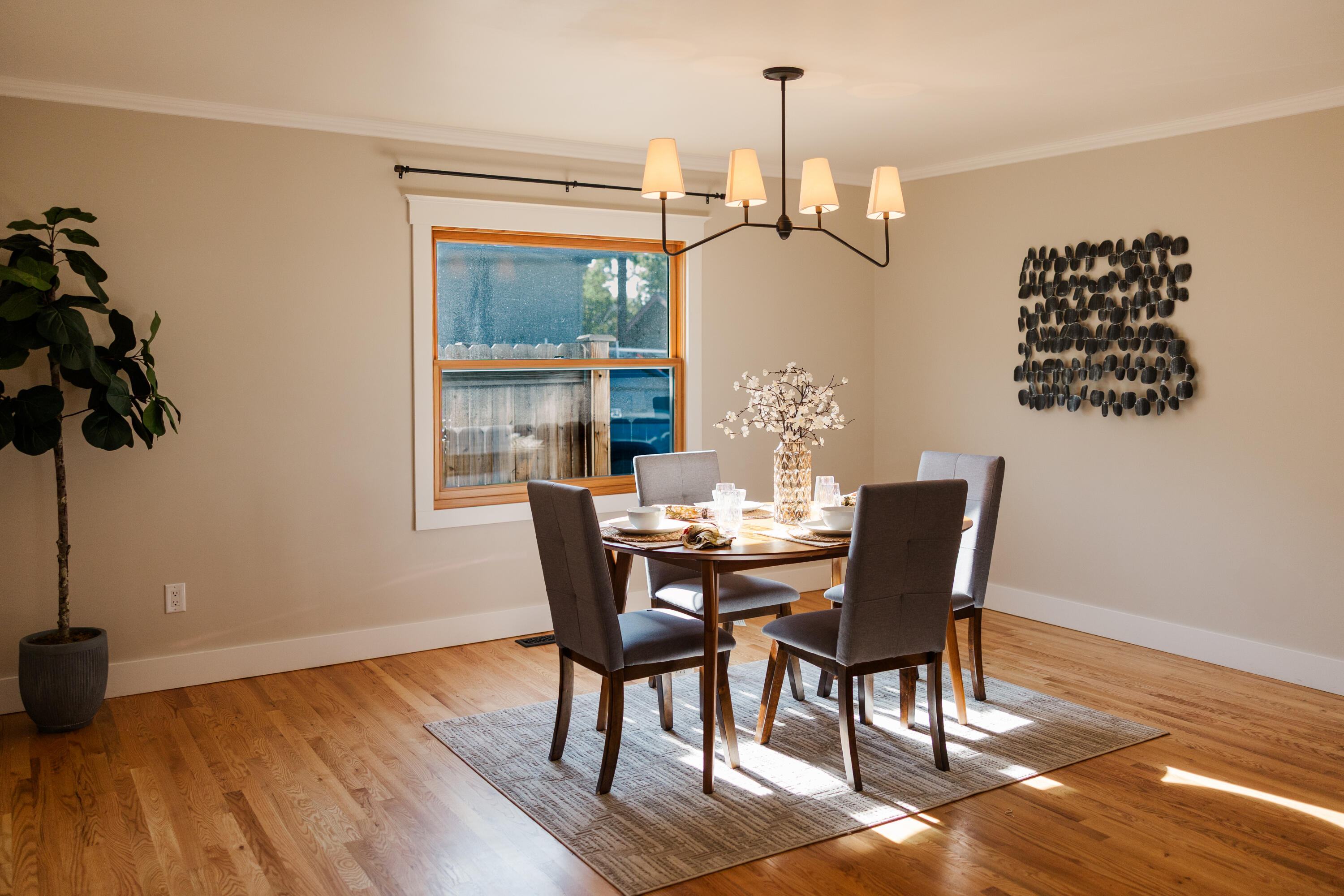 621 NW Delaware Avenue