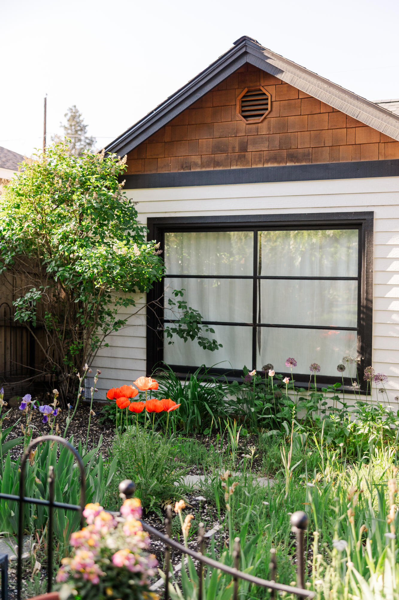 621 NW Delaware Avenue