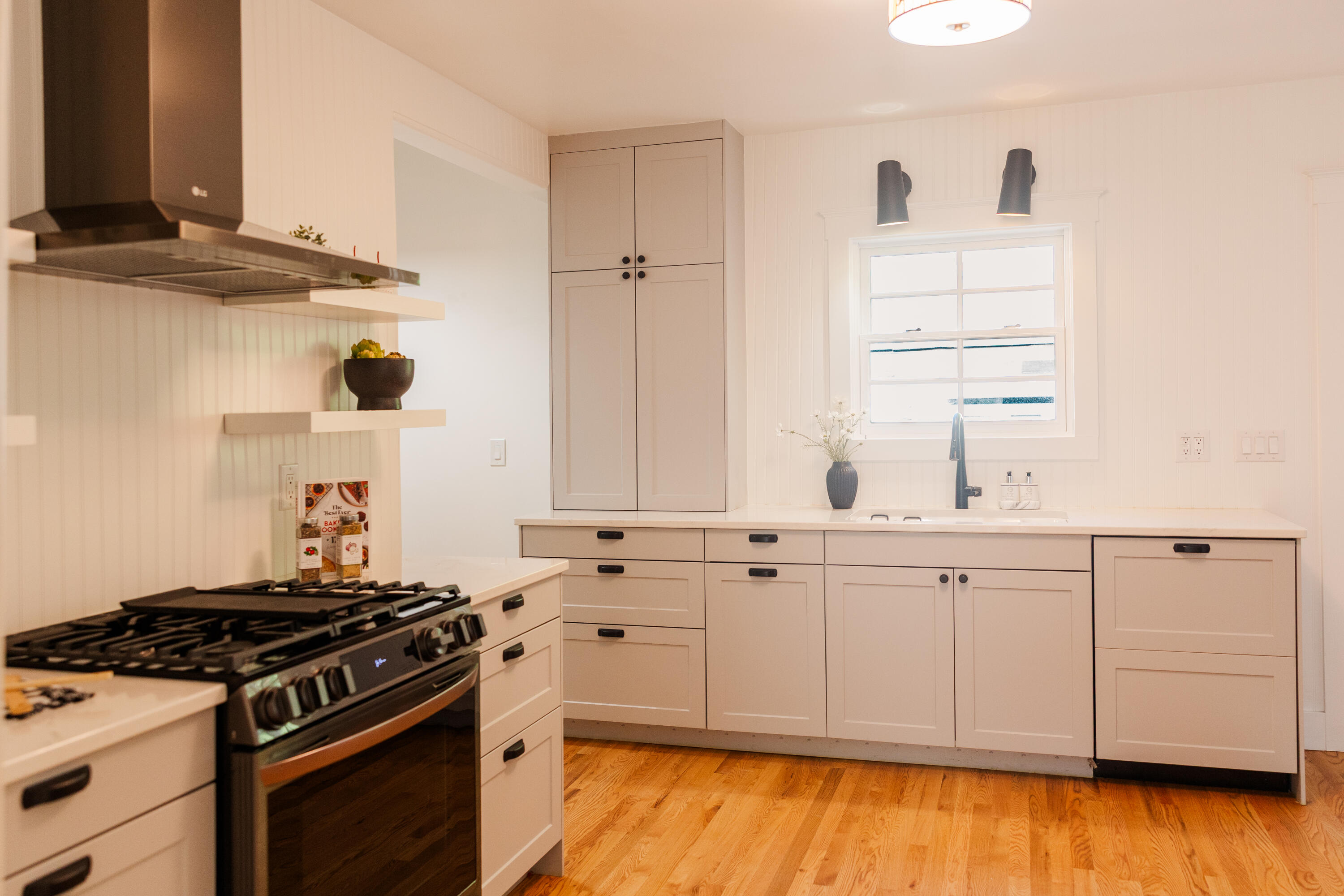 621 NW Delaware Avenue