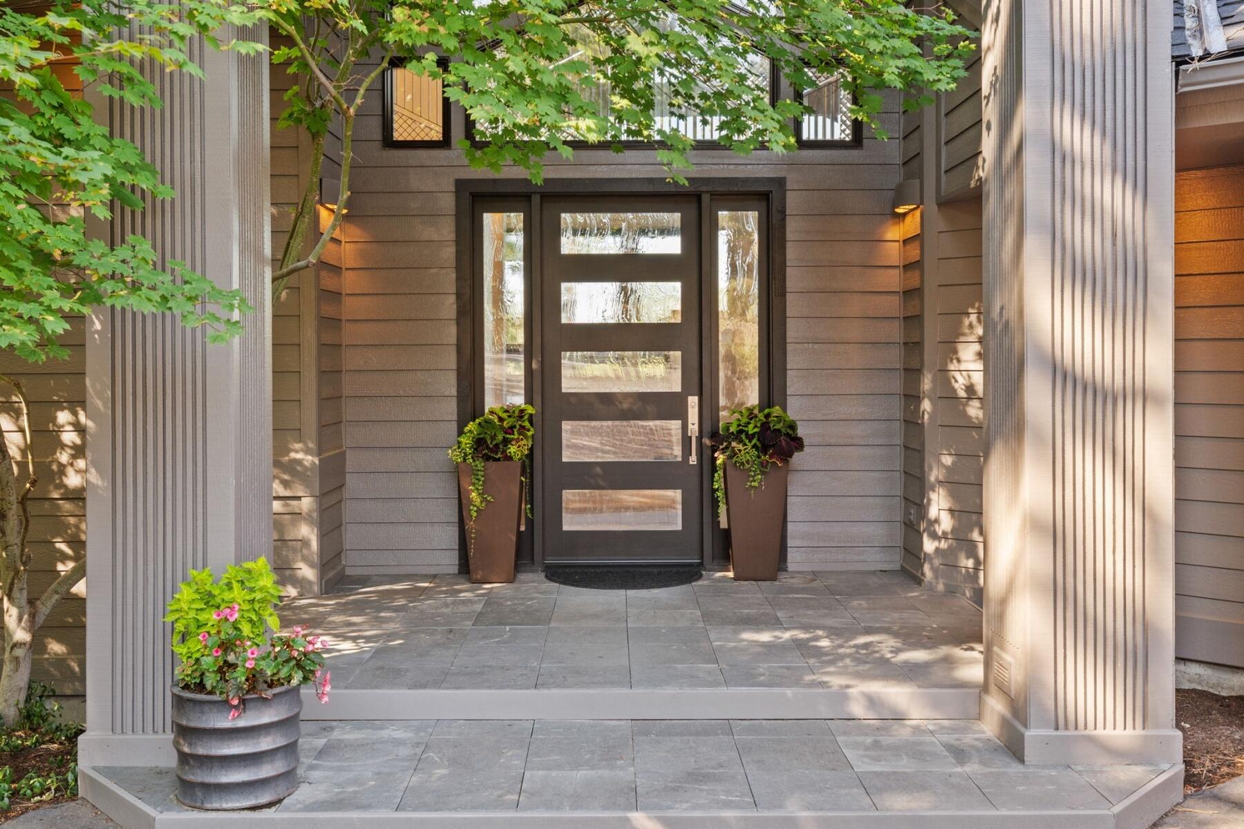 2803 NW Starview Drive