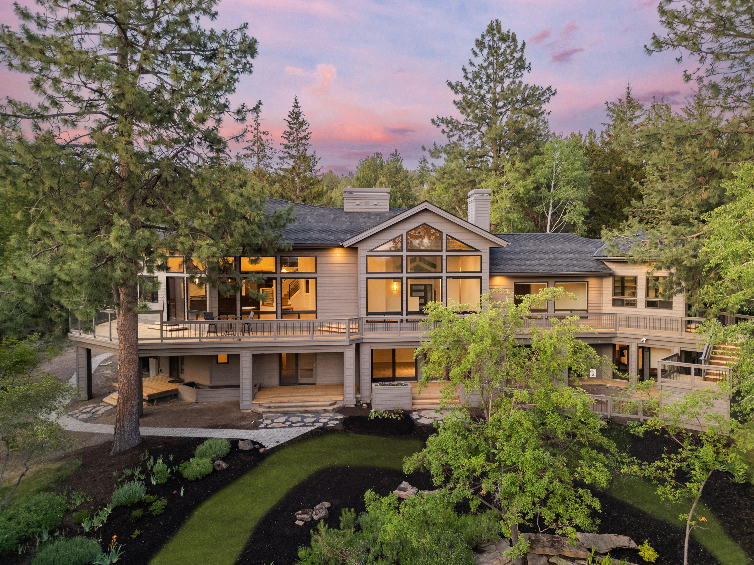 2803 NW Starview Drive