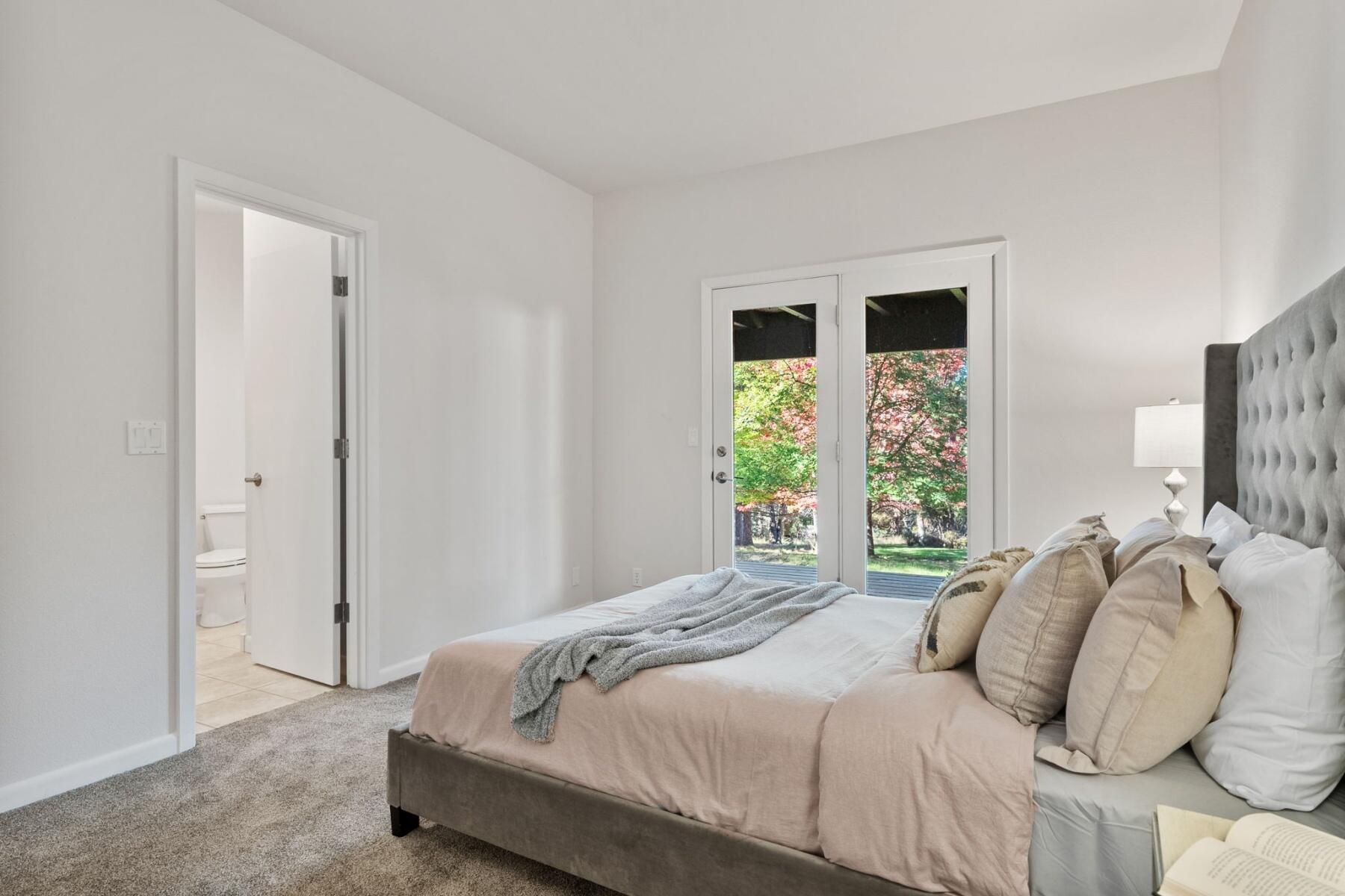 2803 NW Starview Drive