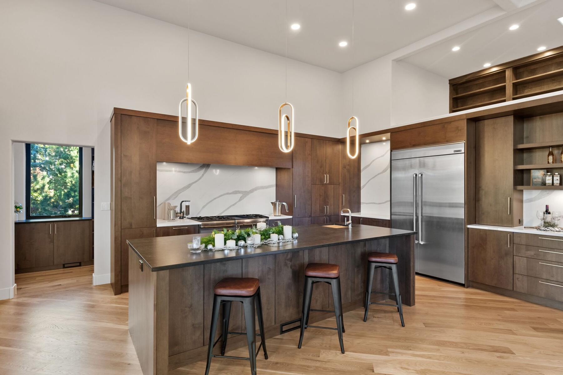 2803 NW Starview Drive