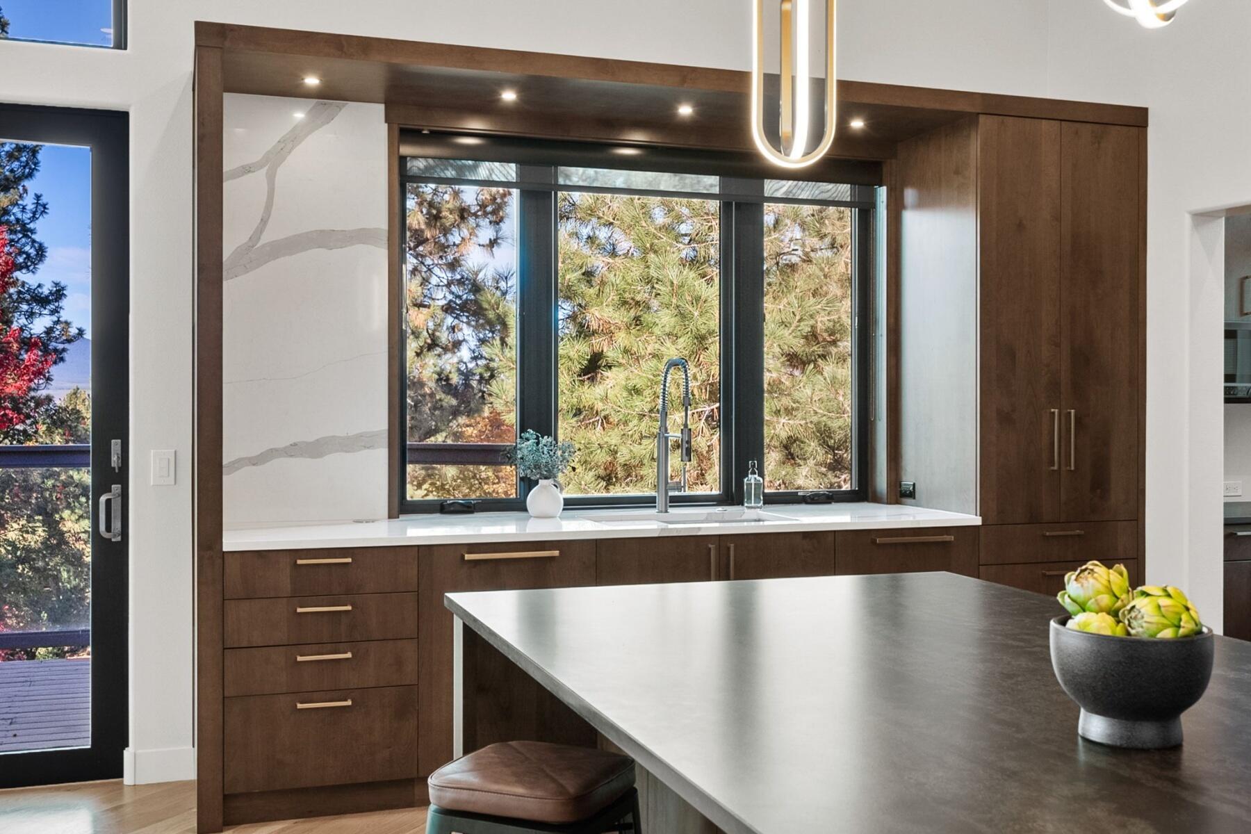 2803 NW Starview Drive