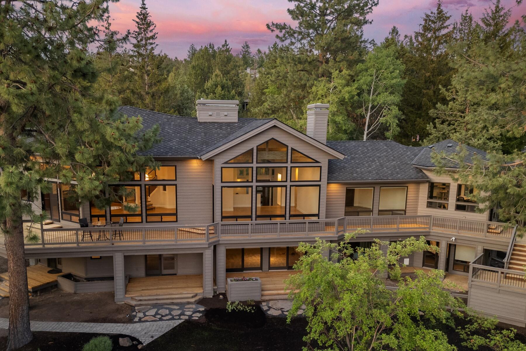 2803 NW Starview Drive