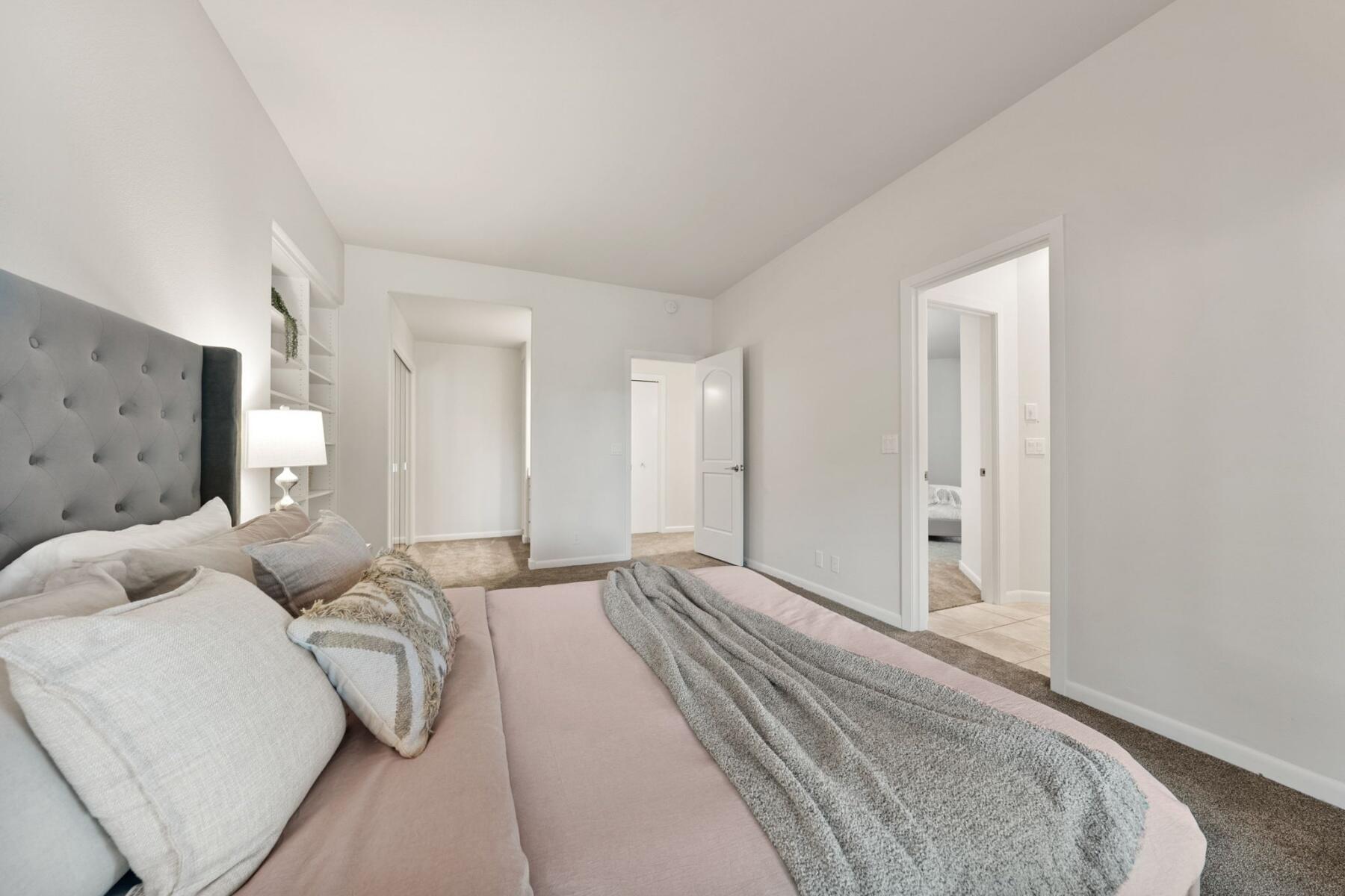 2803 NW Starview Drive