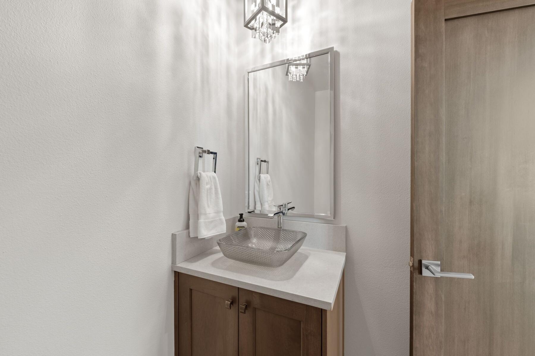 2803 NW Starview Drive