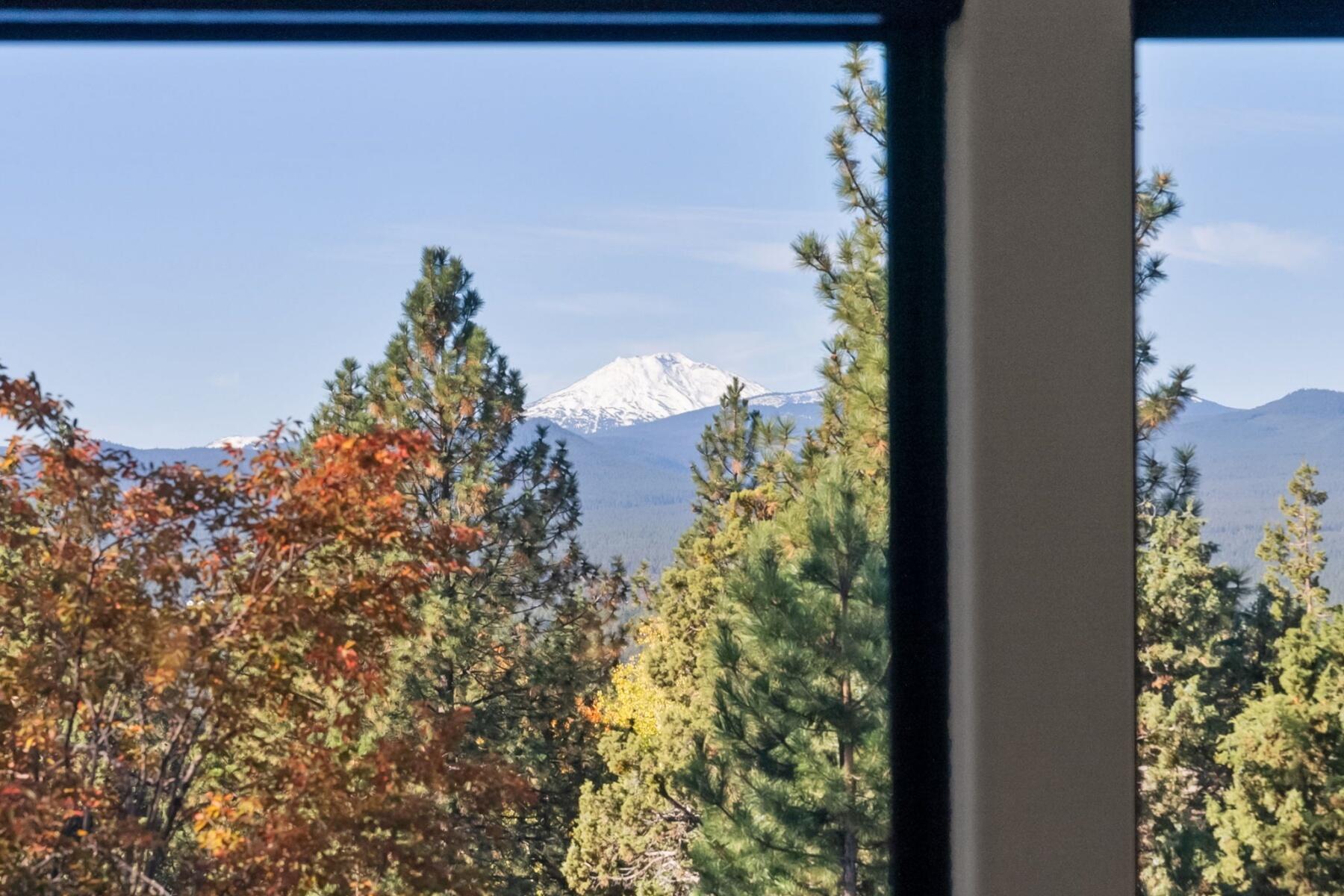 2803 NW Starview Drive