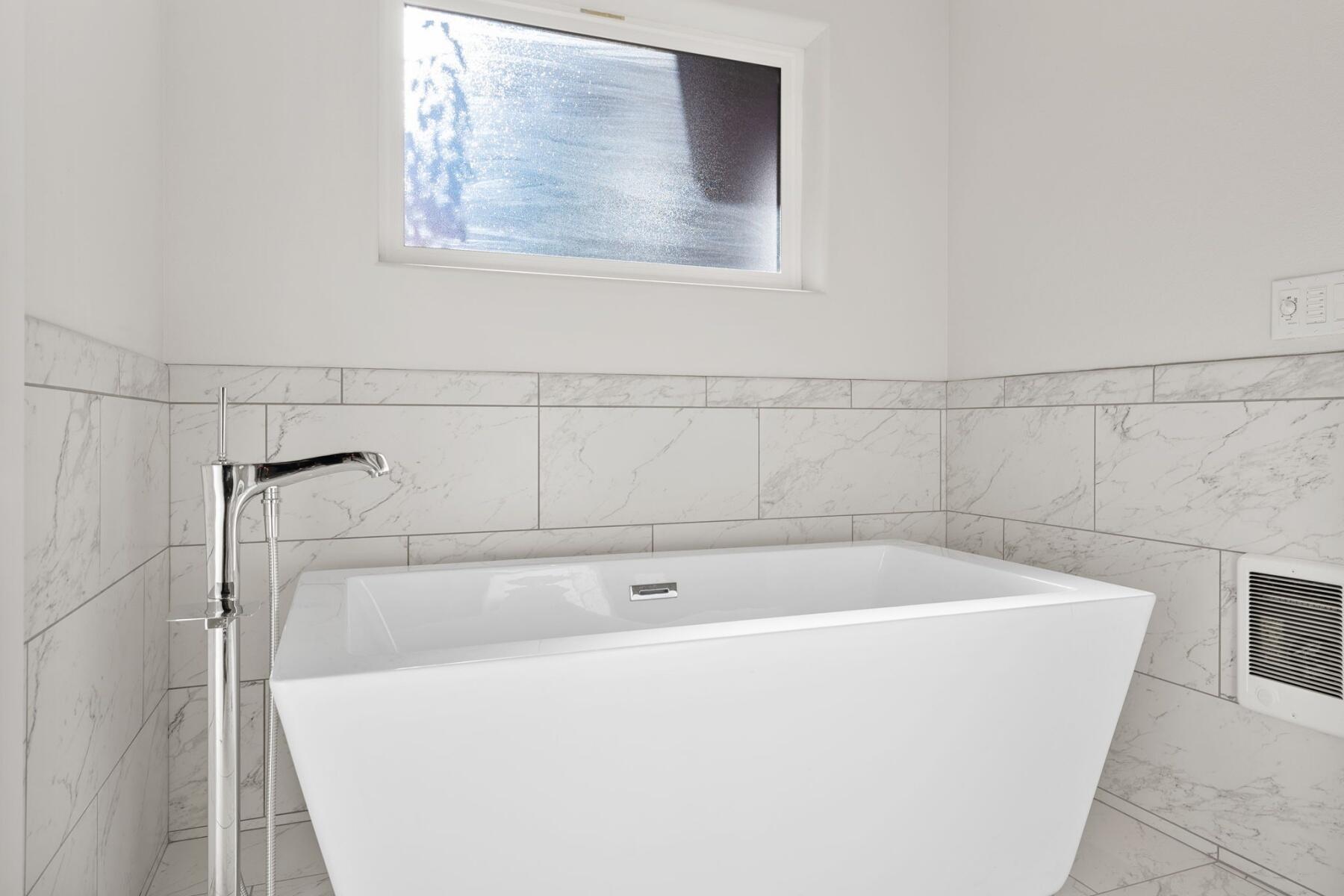 2803 NW Starview Drive