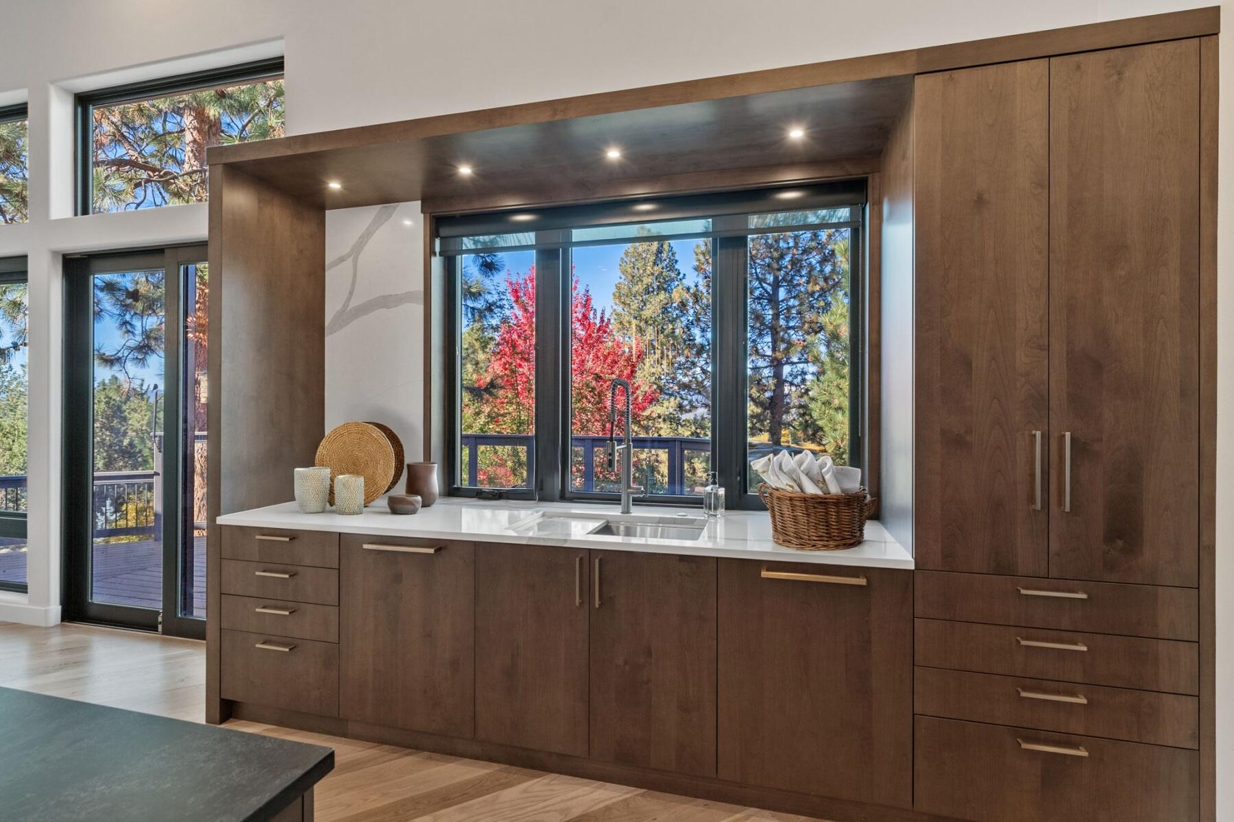 2803 NW Starview Drive