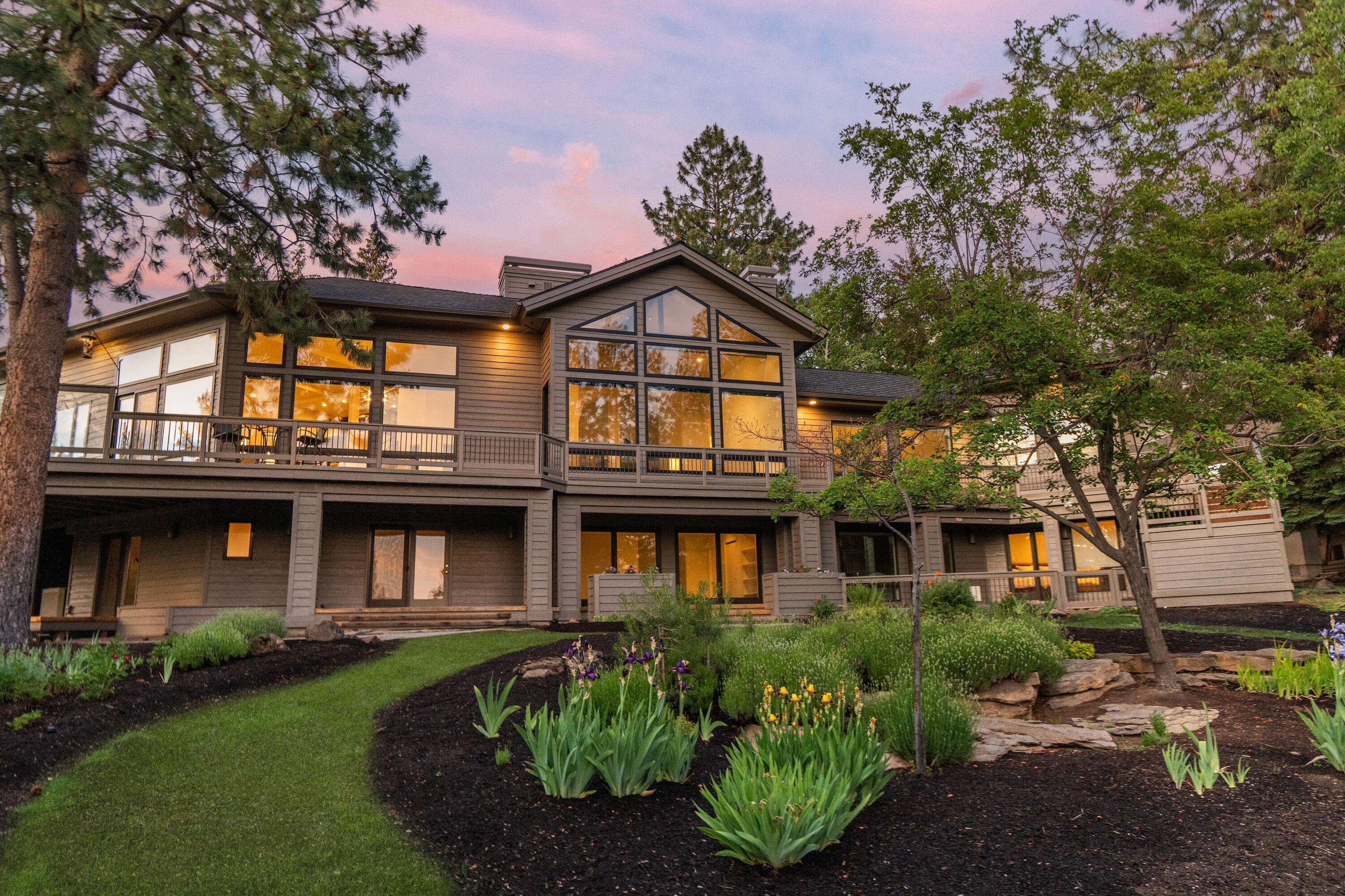 2803 NW Starview Drive