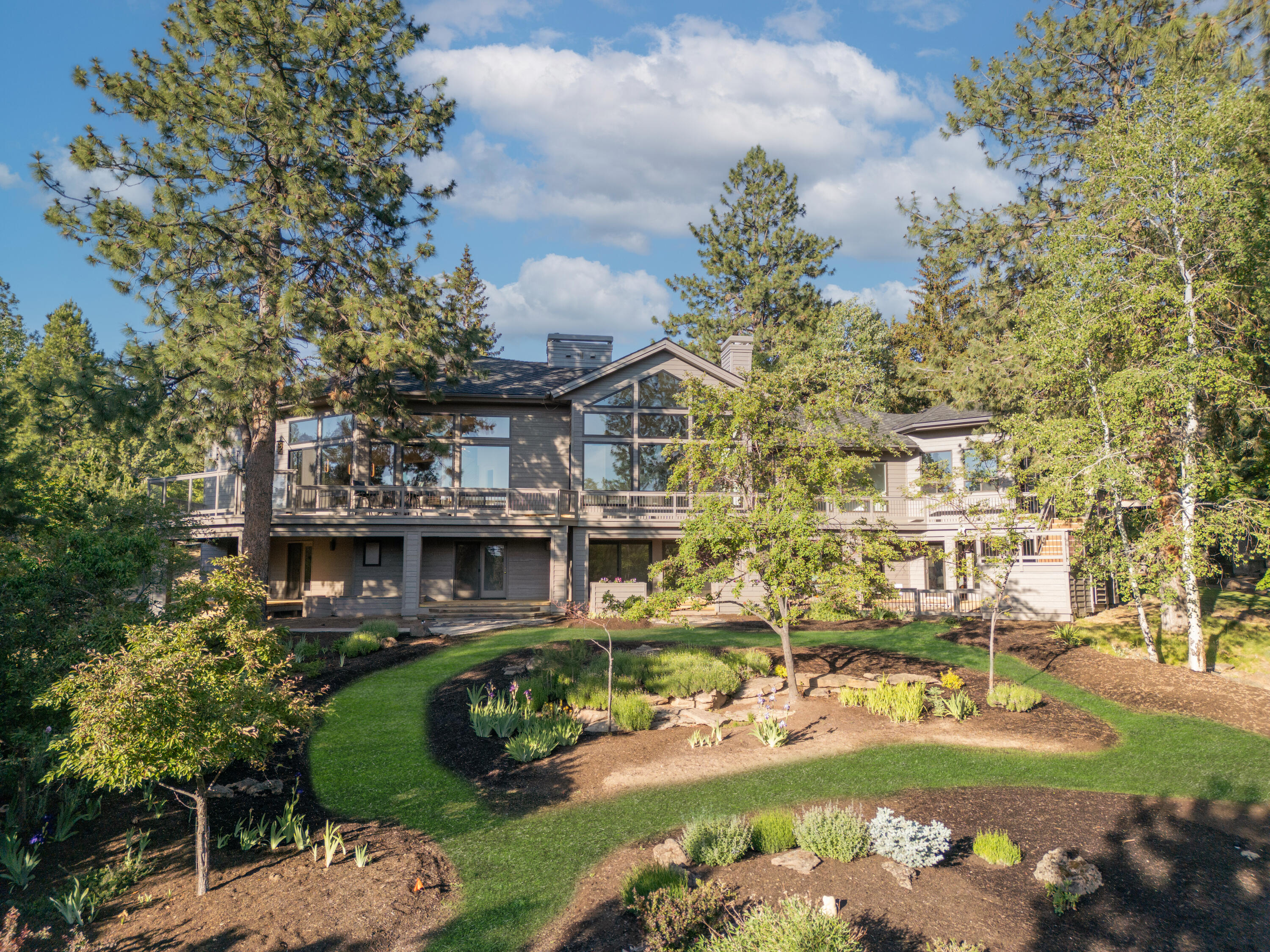 2803 NW Starview Drive