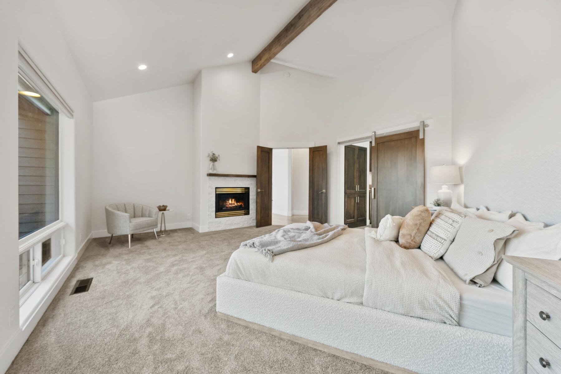 2803 NW Starview Drive