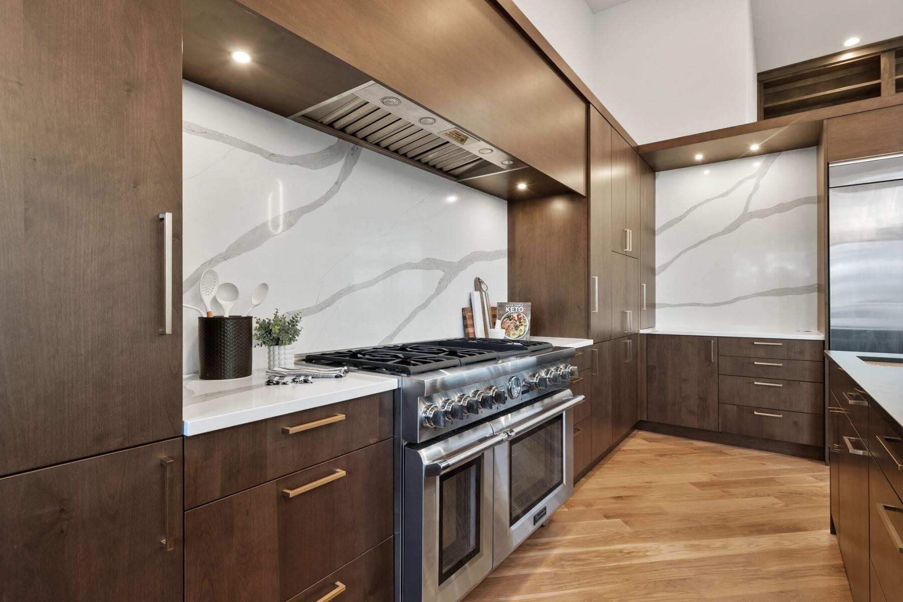 2803 NW Starview Drive