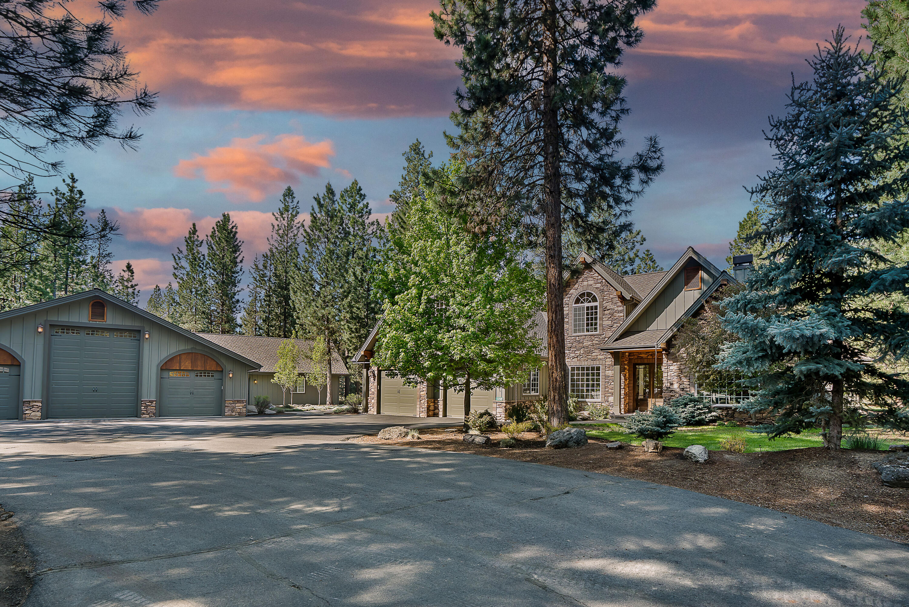 53589 Wildriver Way