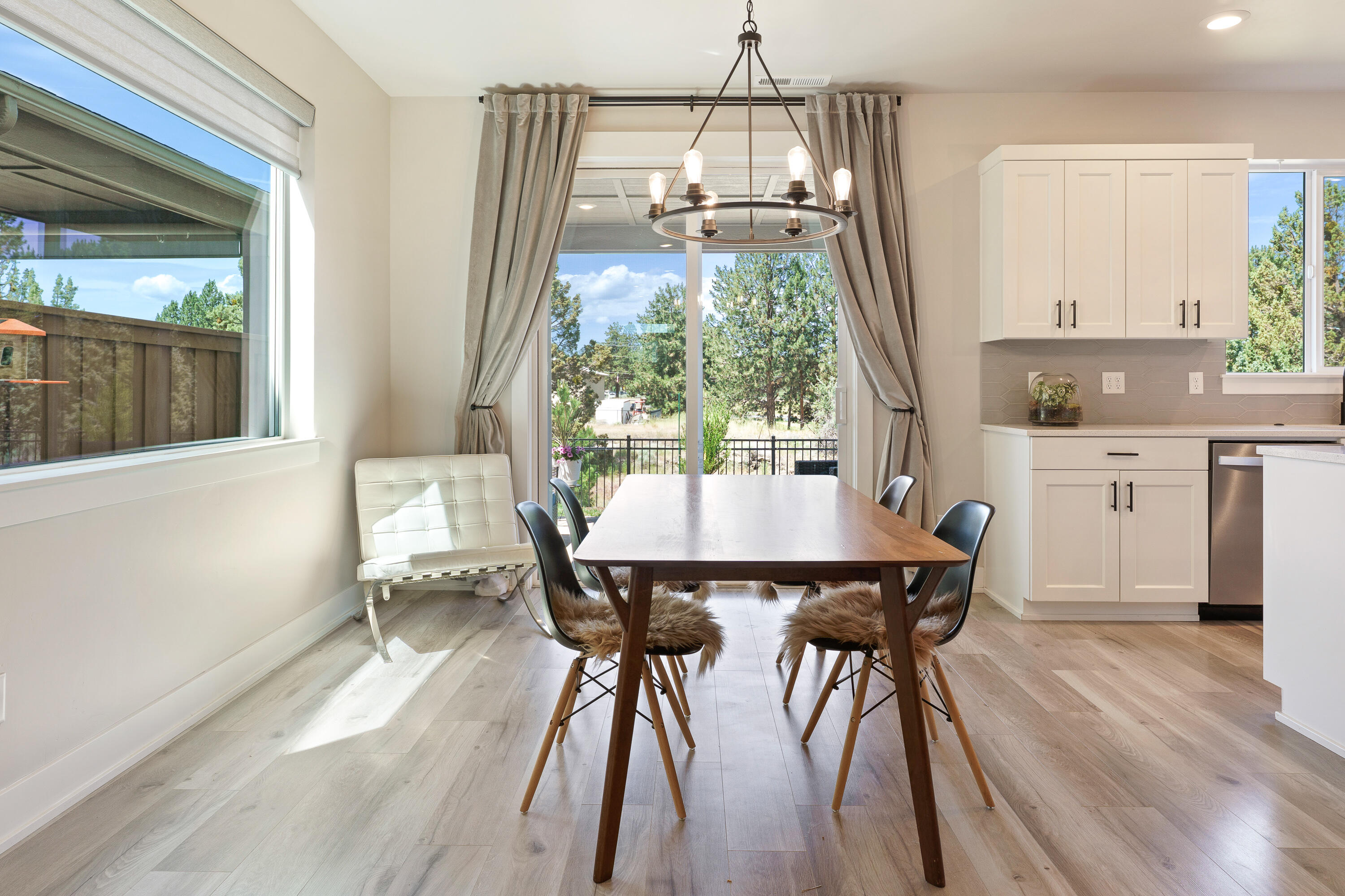 3771 NE Tellus Drive