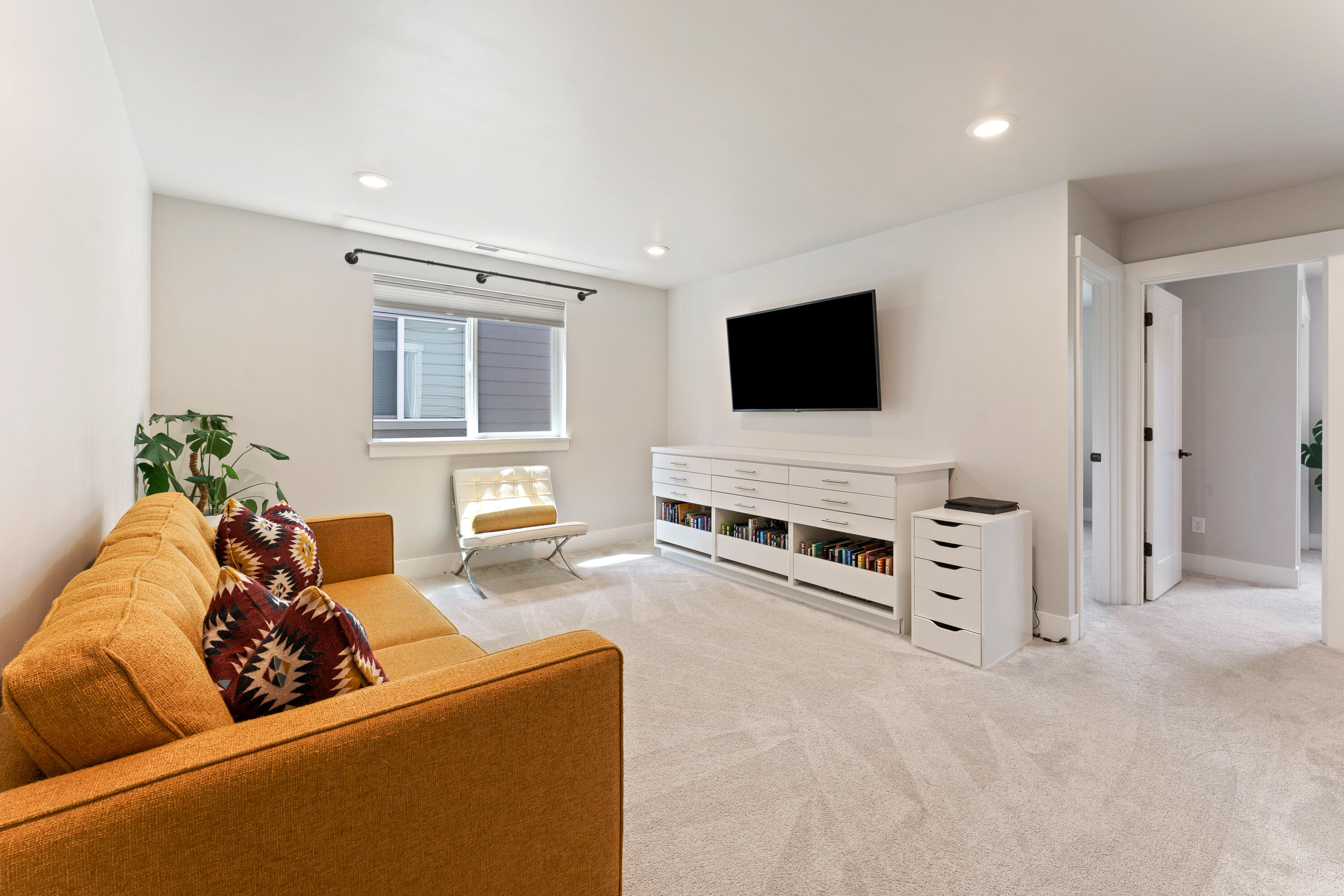 3771 NE Tellus Drive