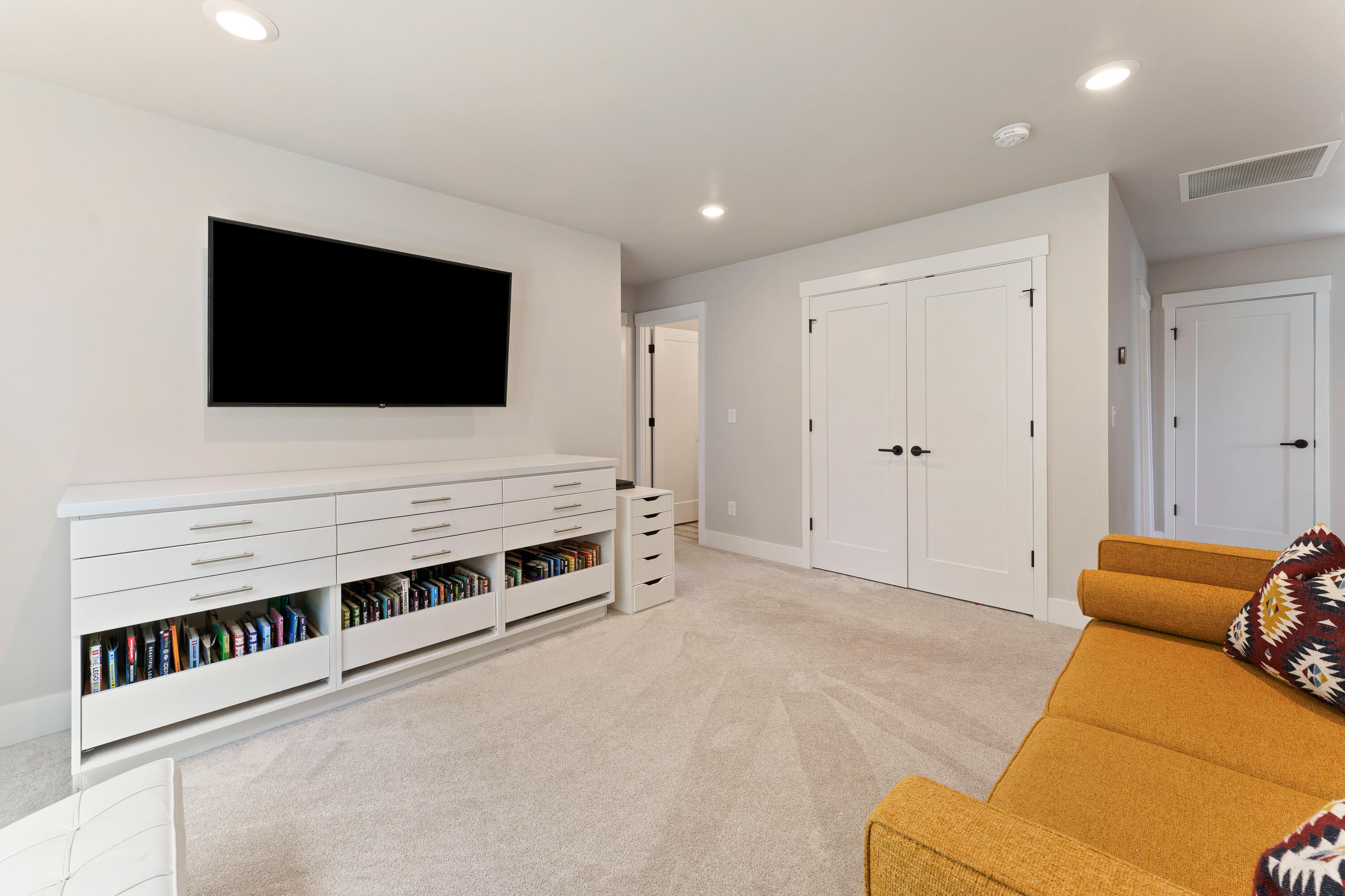 3771 NE Tellus Drive