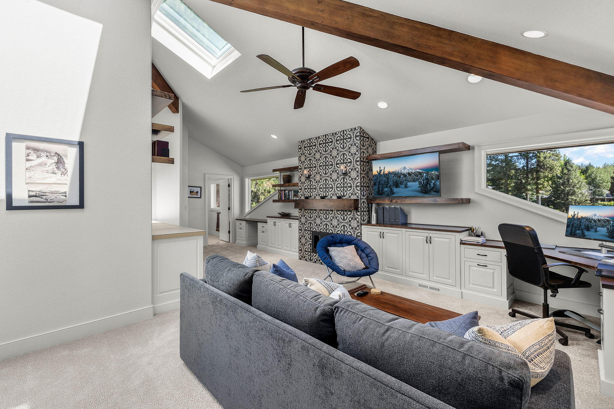 19558 Green Lakes Loop