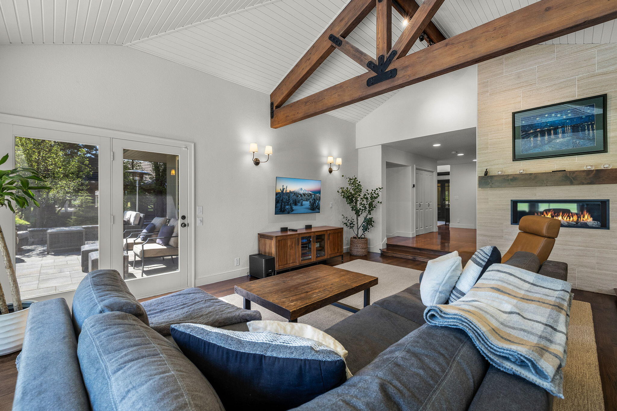 19558 Green Lakes Loop