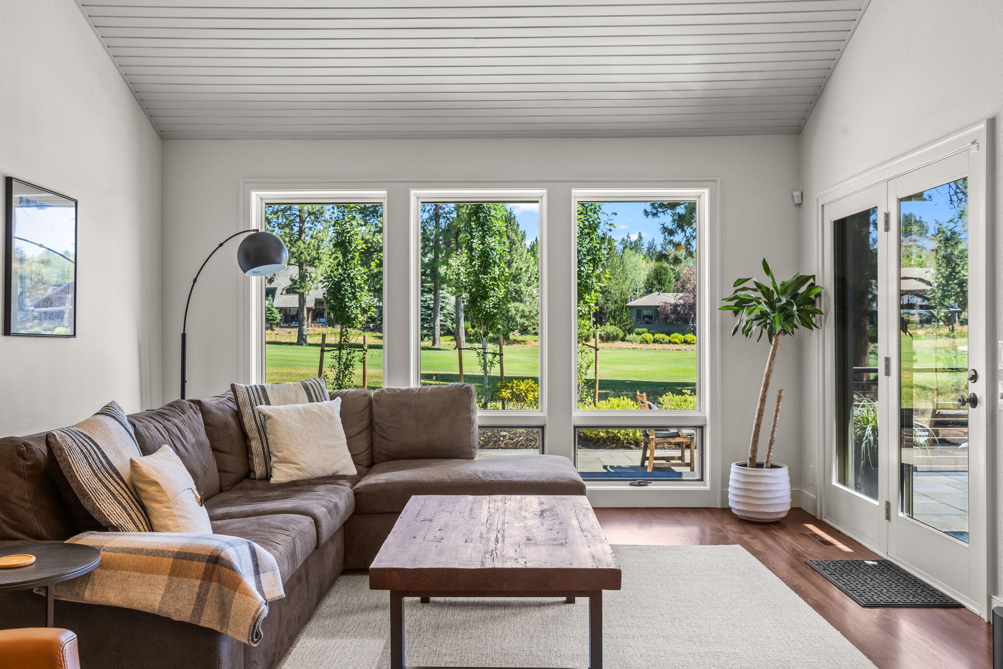 19558 Green Lakes Loop