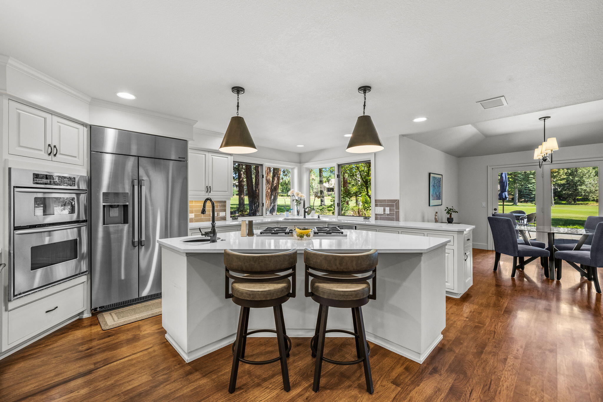 19558 Green Lakes Loop