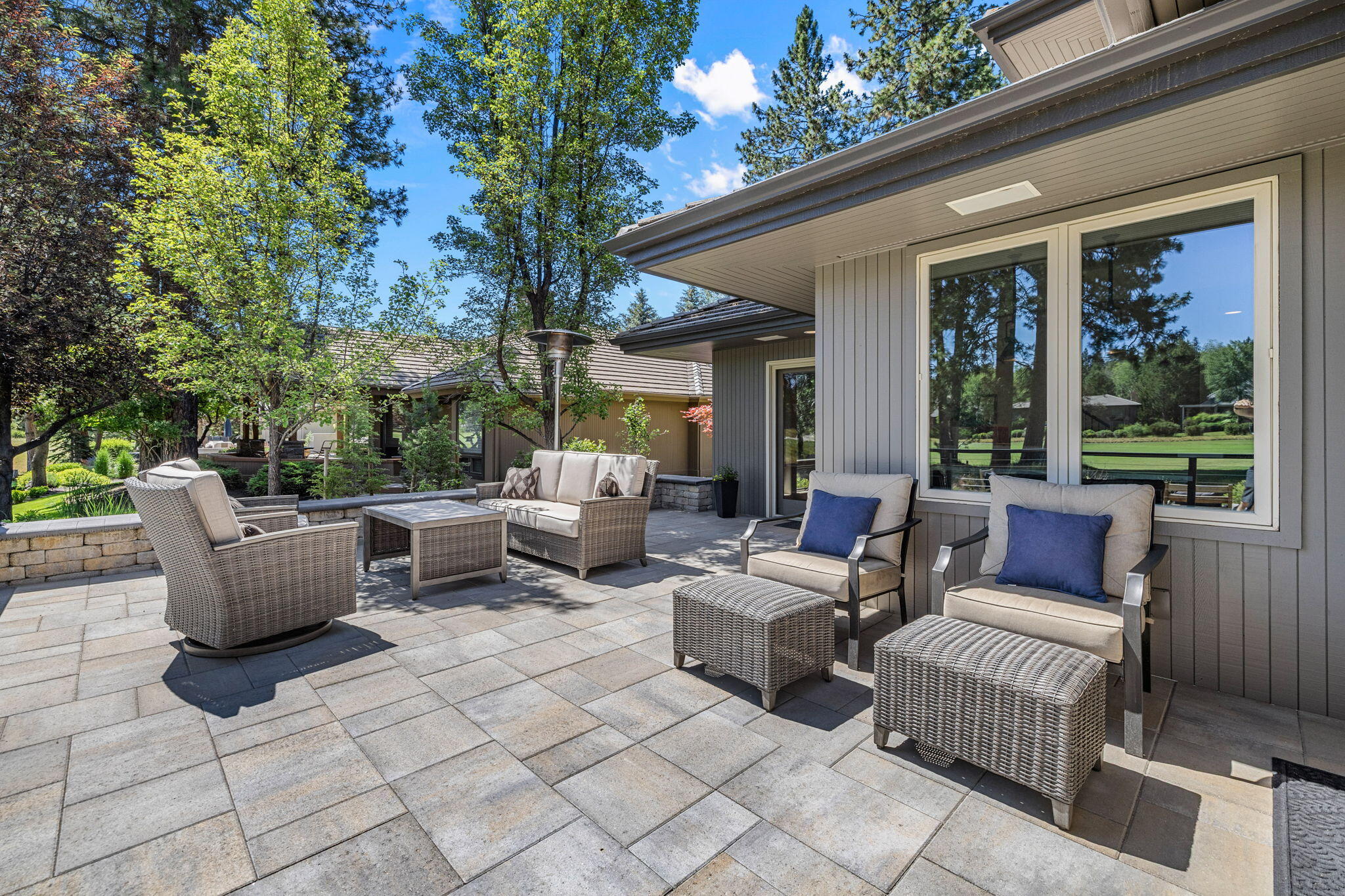 19558 Green Lakes Loop