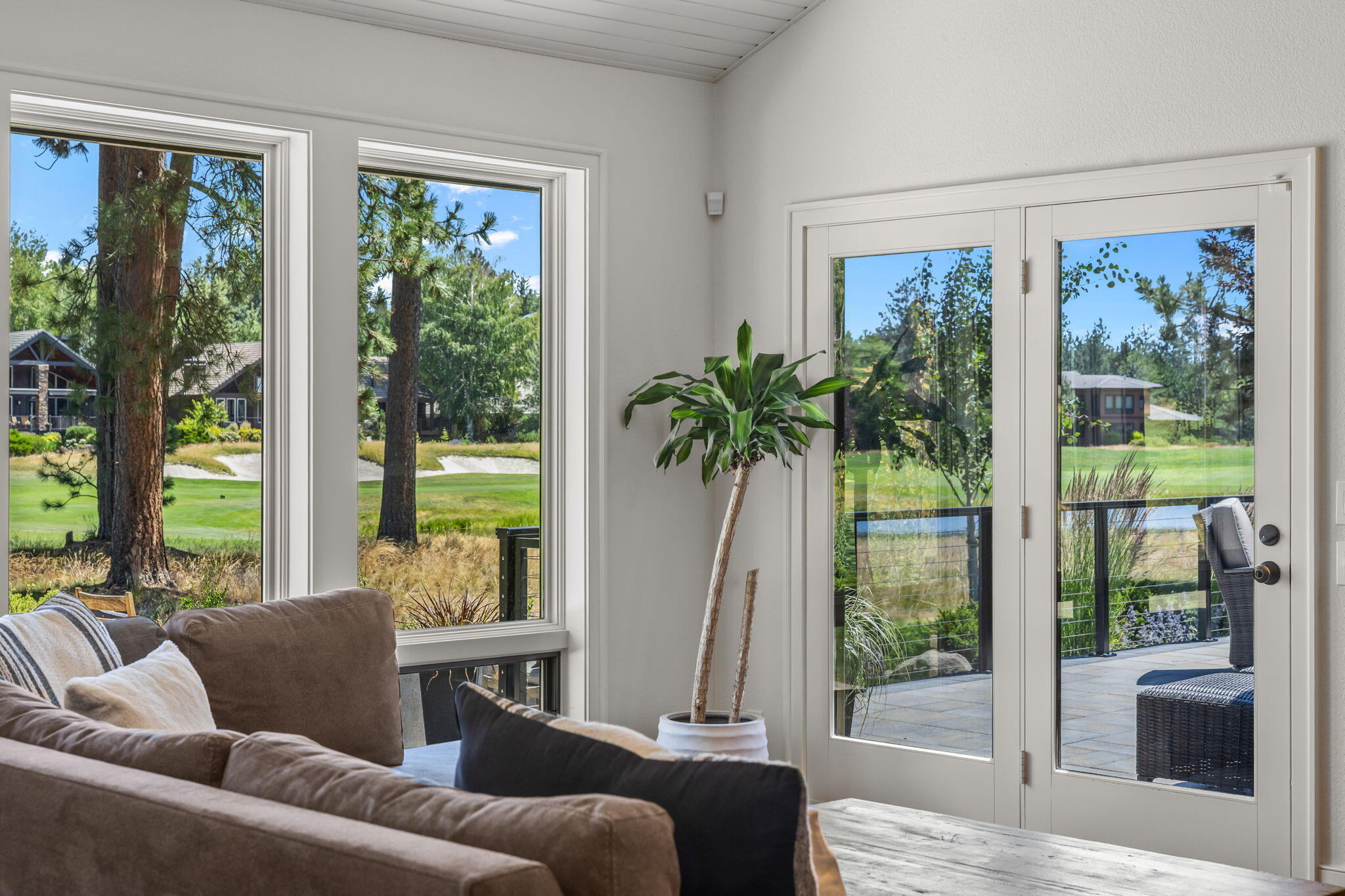 19558 Green Lakes Loop