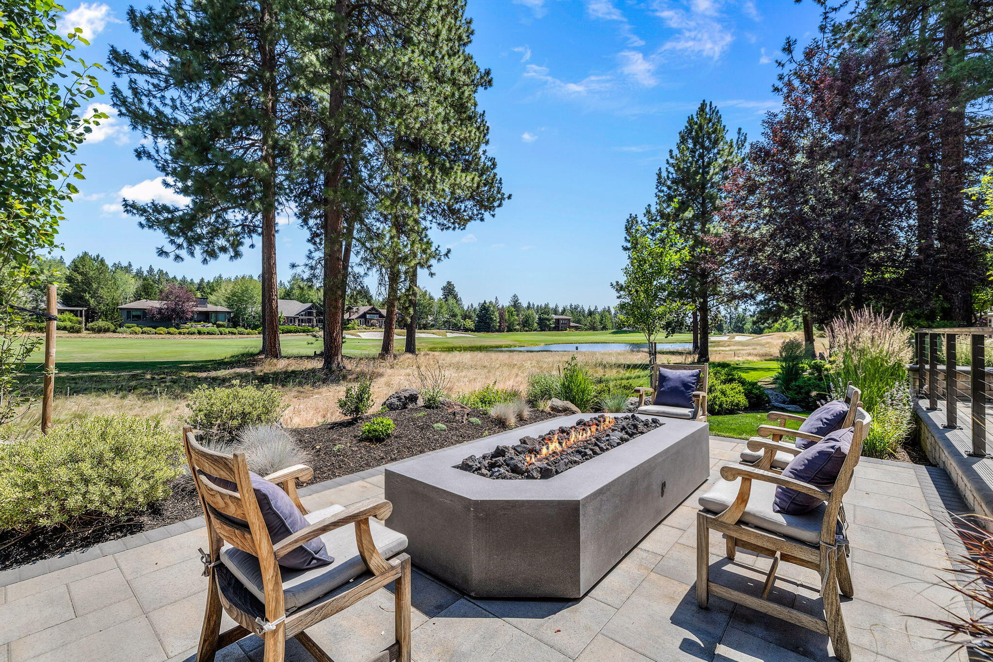 19558 Green Lakes Loop