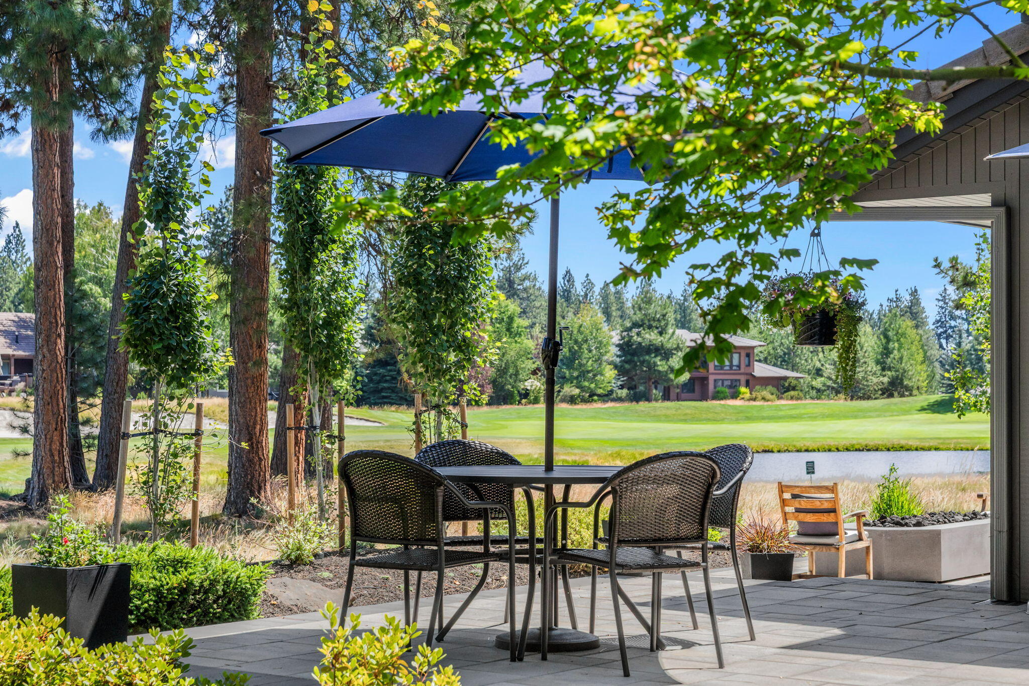 19558 Green Lakes Loop