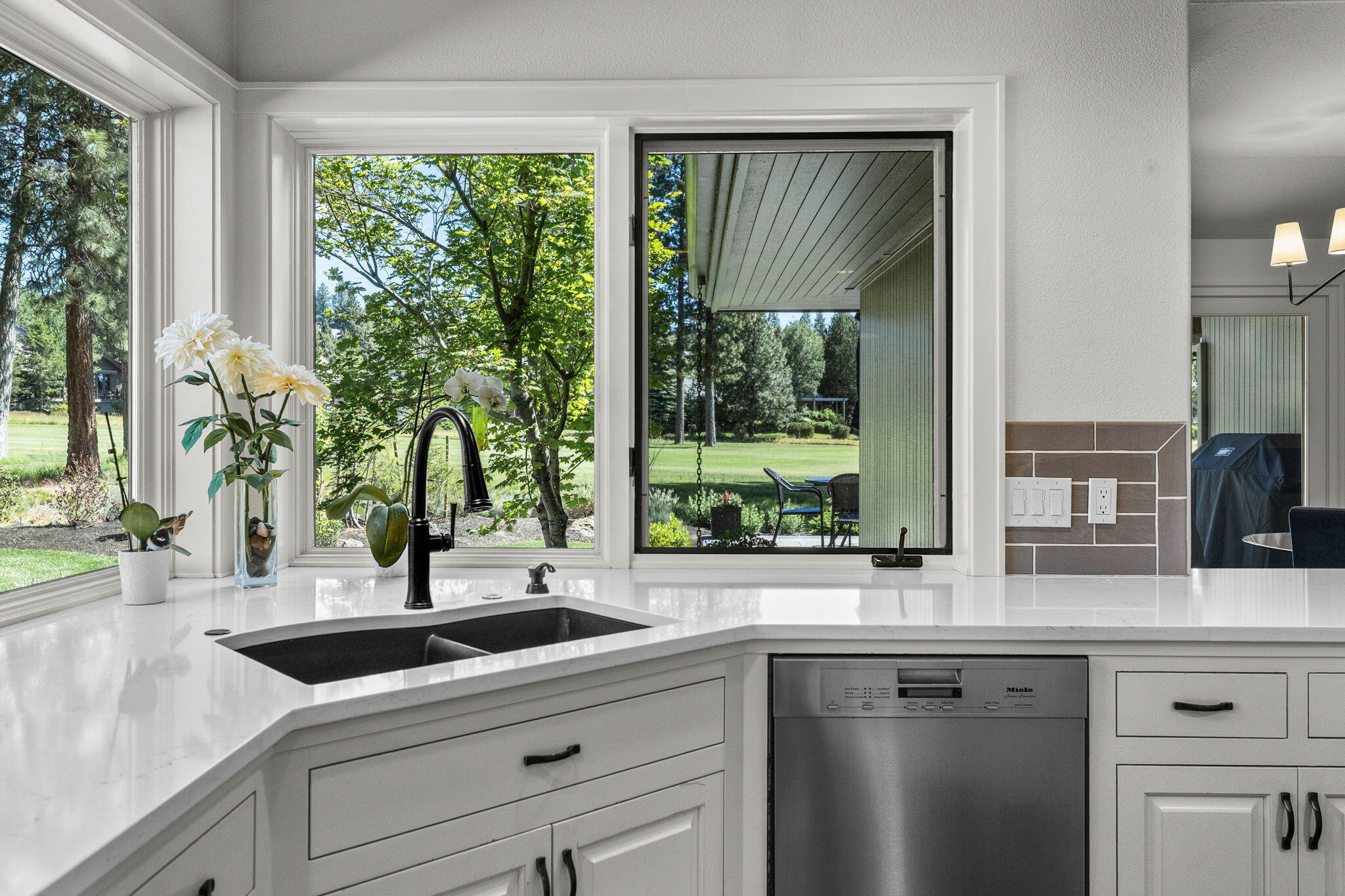 19558 Green Lakes Loop