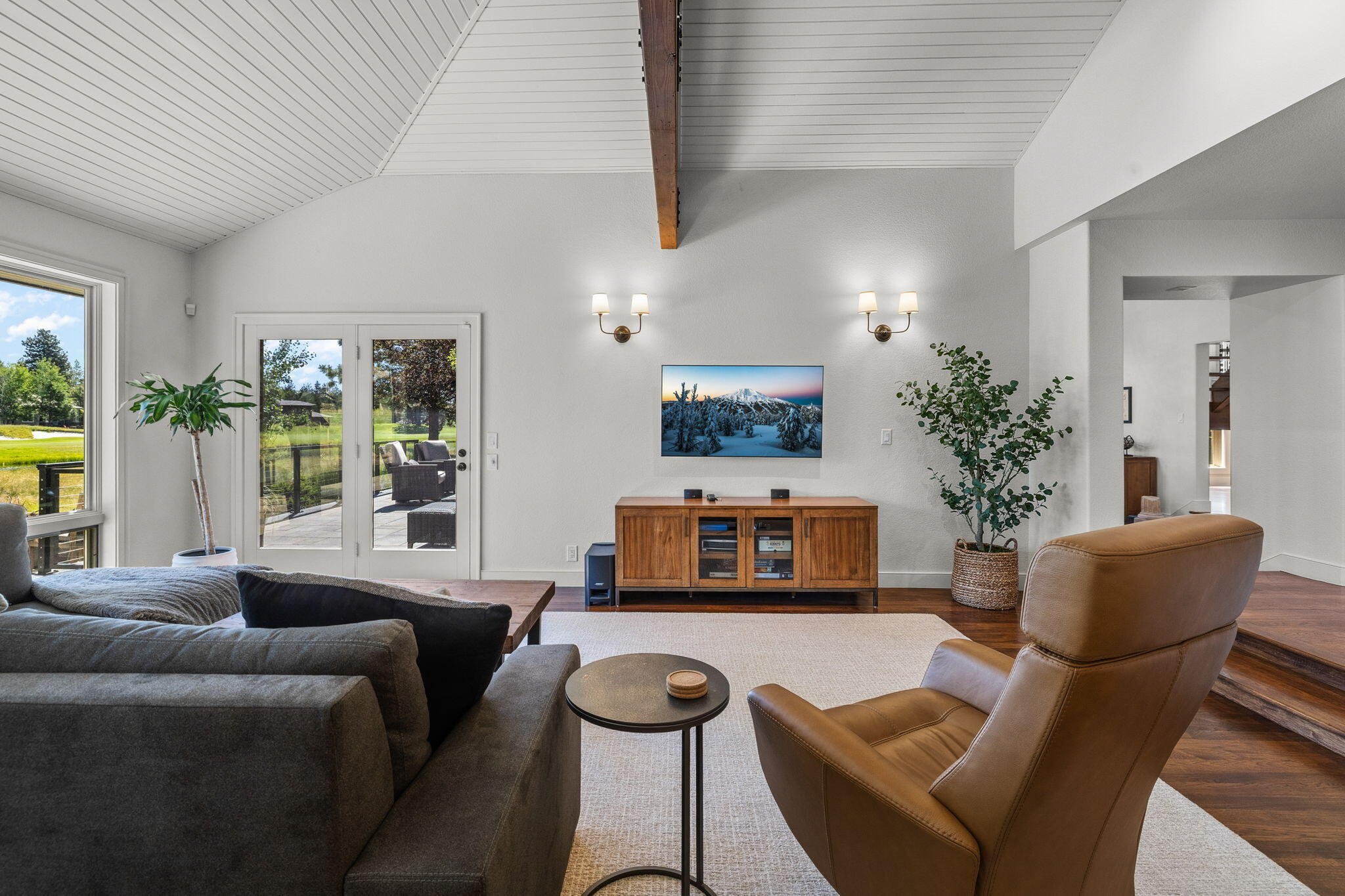 19558 Green Lakes Loop