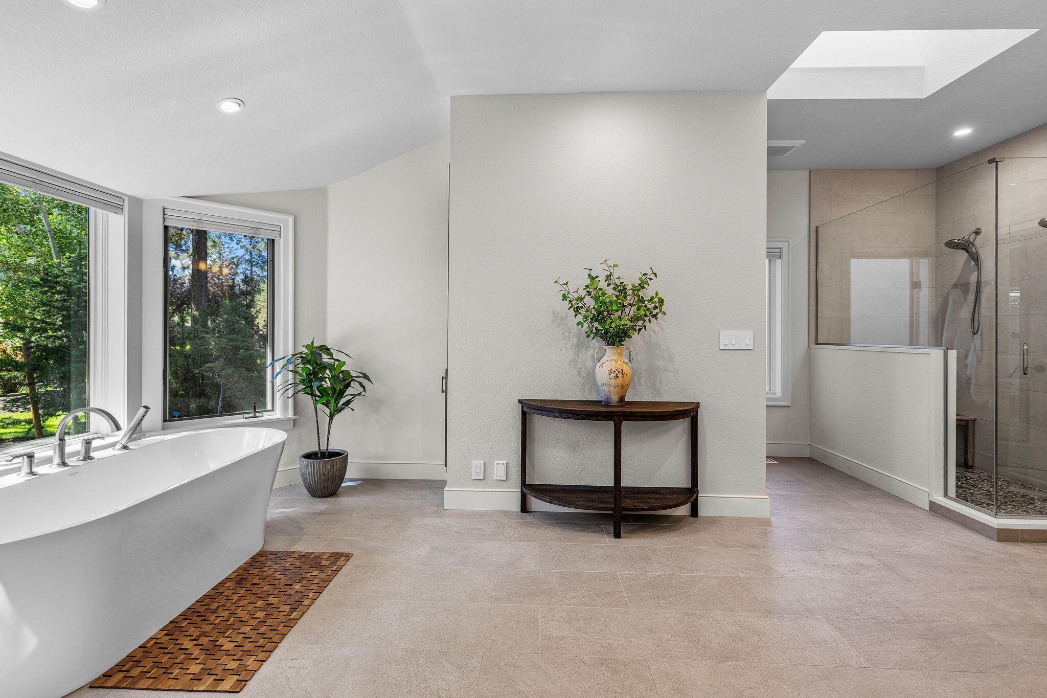 19558 Green Lakes Loop