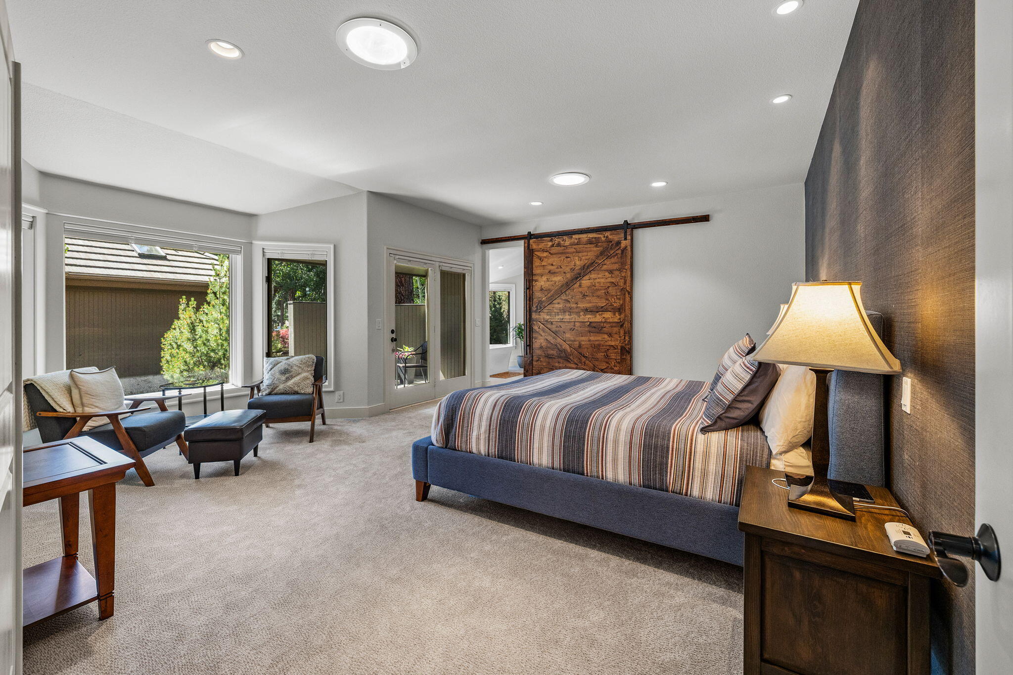 19558 Green Lakes Loop