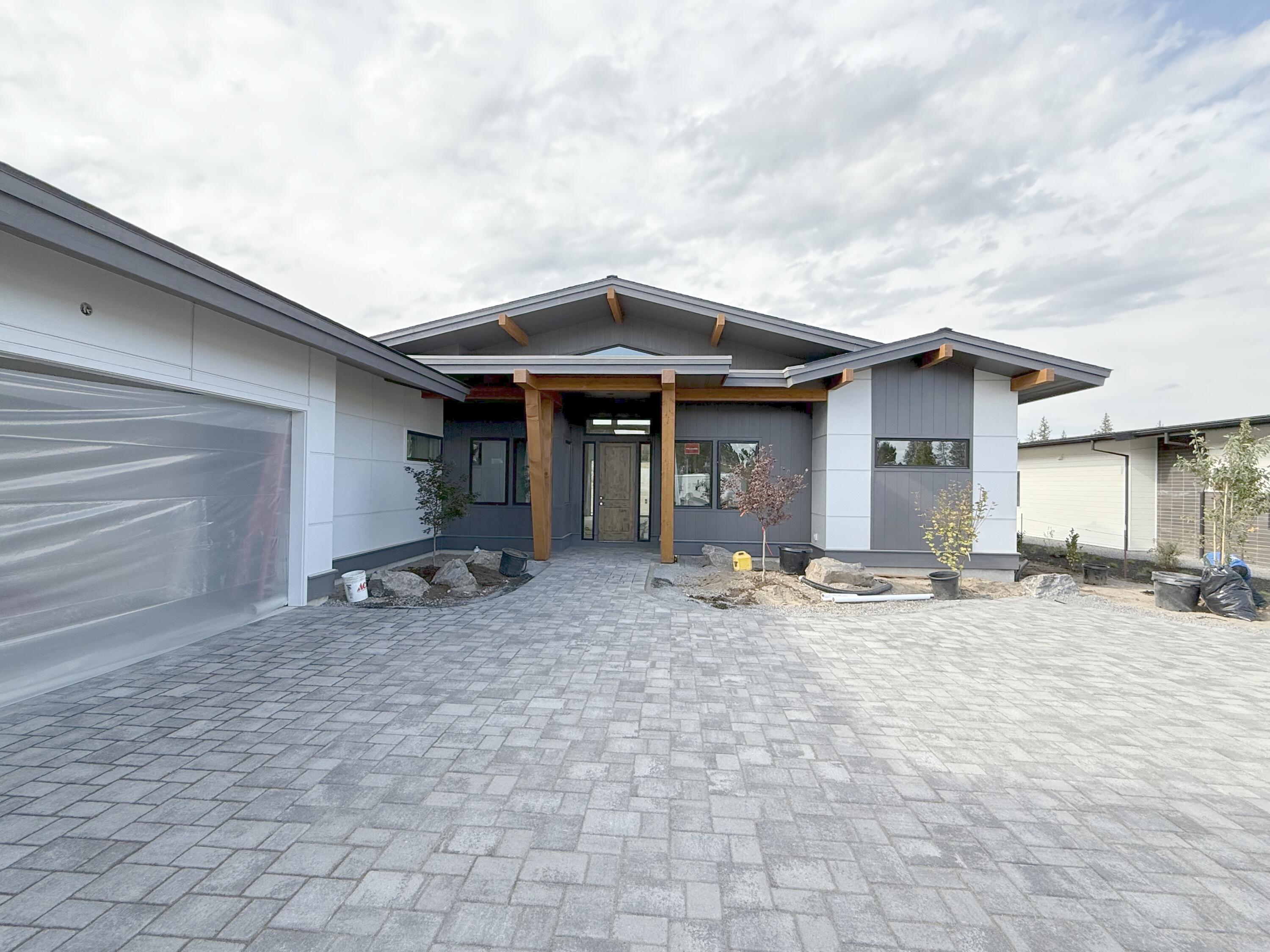 3126 NW Crossing Drive