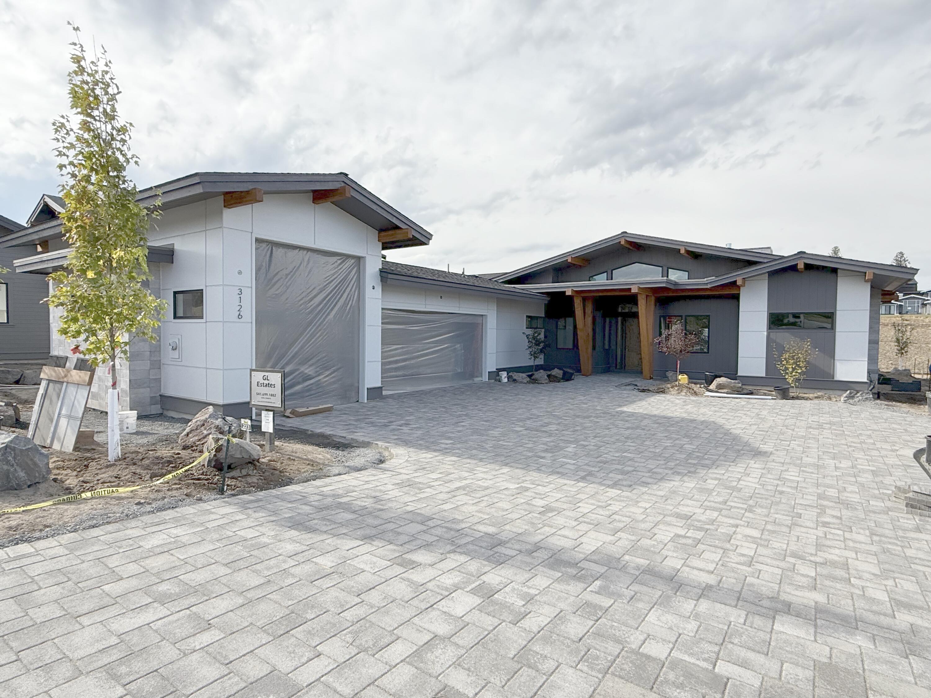 3126 NW Crossing Drive