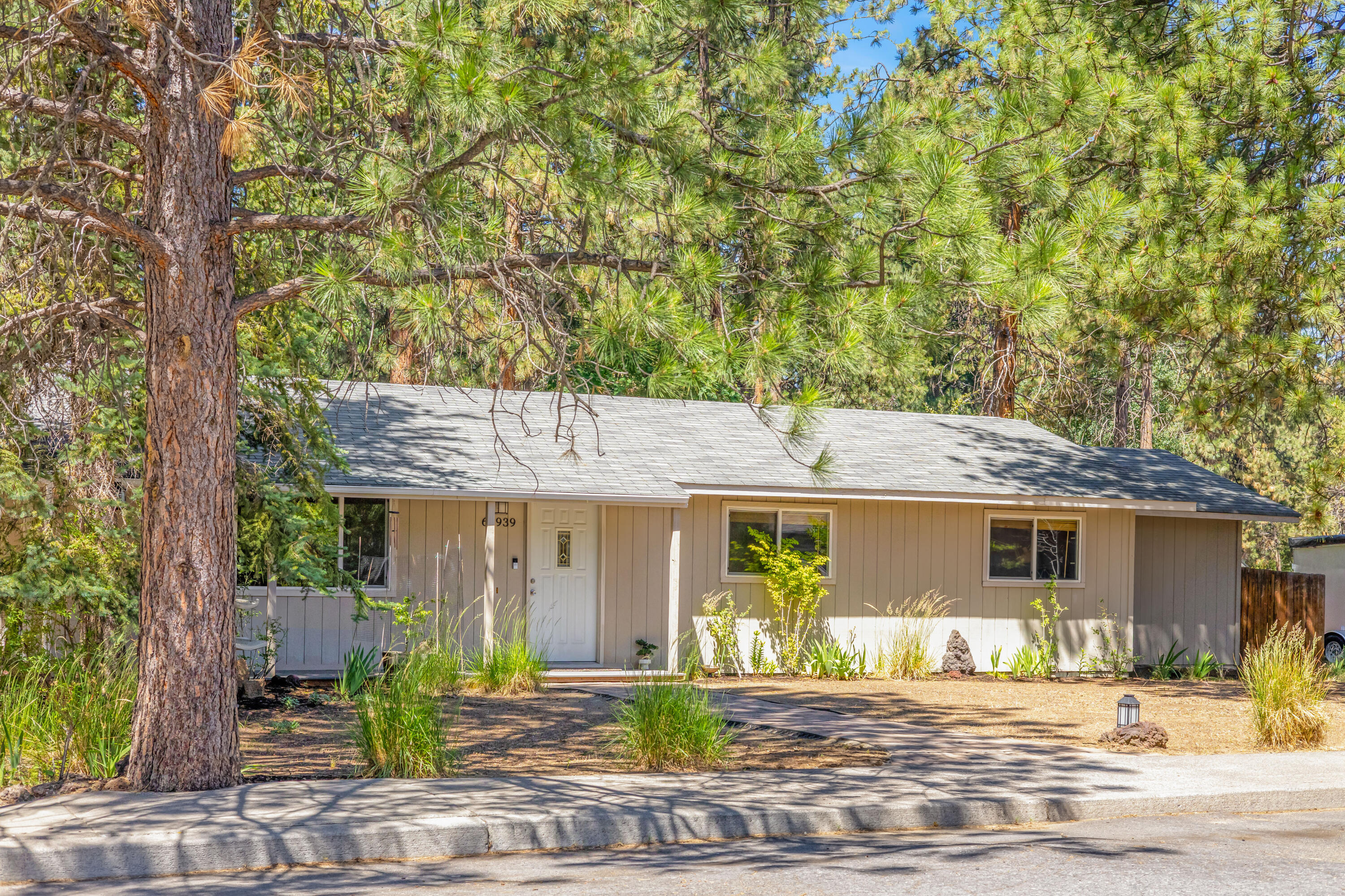 60939 Amethyst Street, Bend