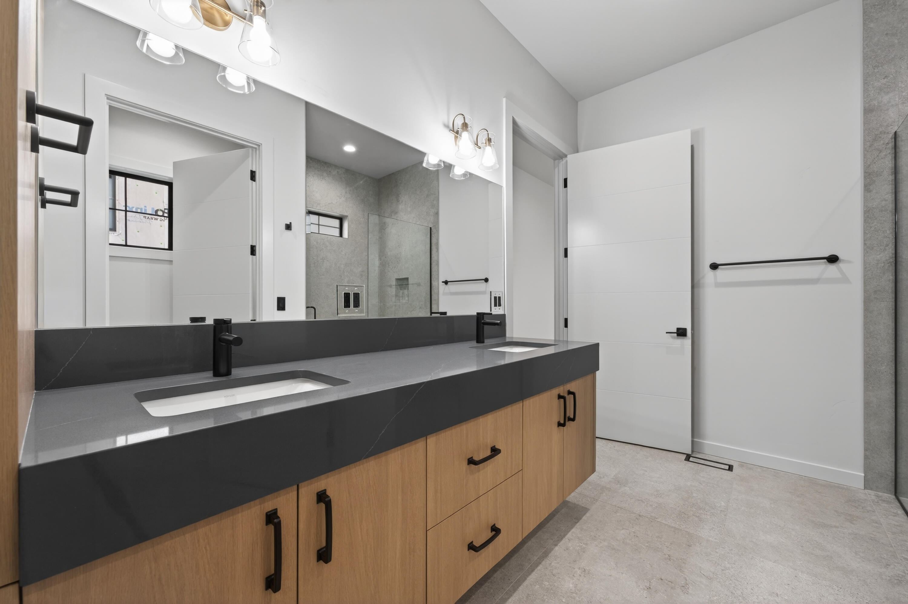 3444 NW Sullivan Avenue