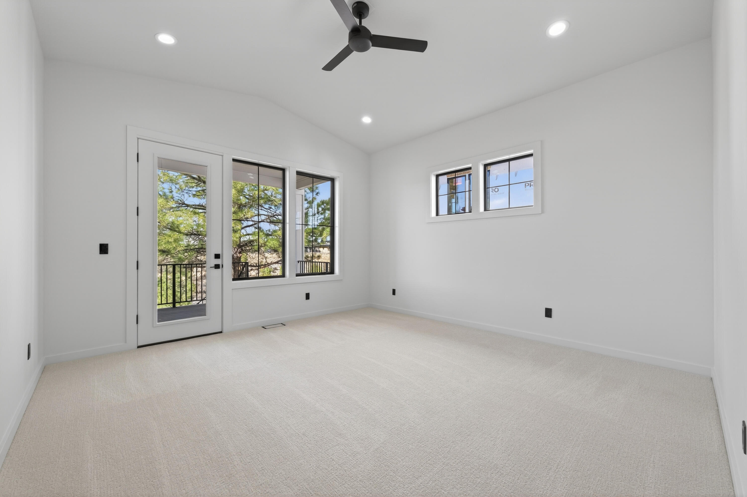 3444 NW Sullivan Avenue