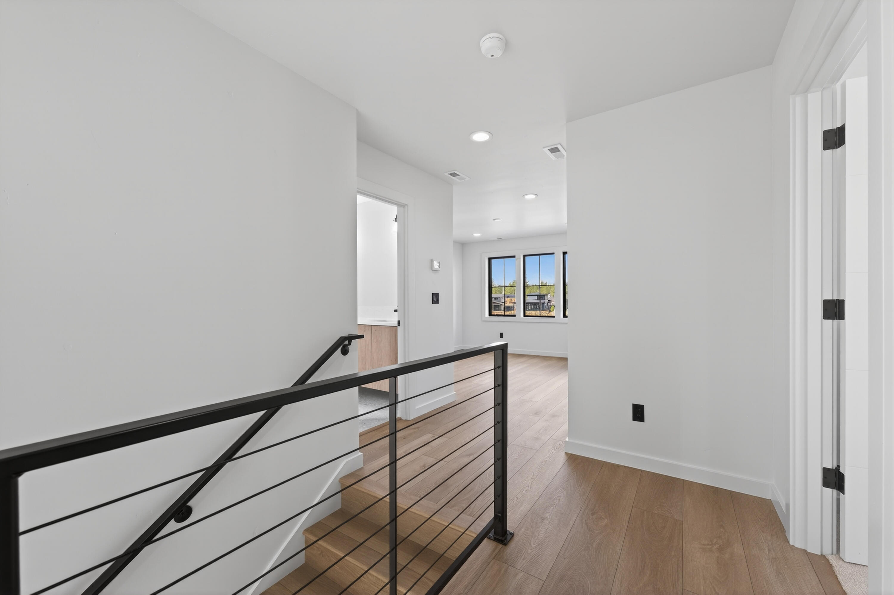 3444 NW Sullivan Avenue