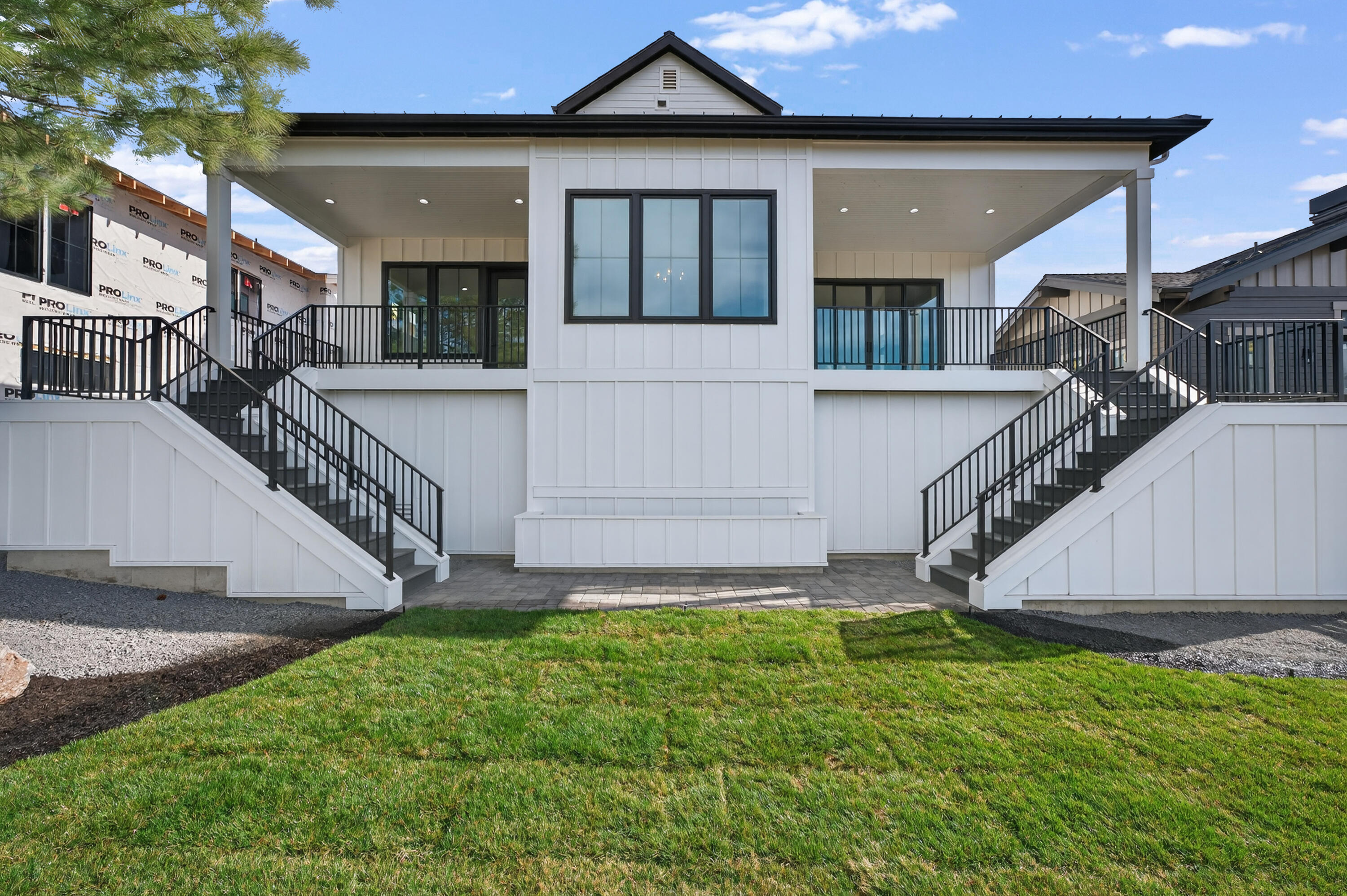 3444 NW Sullivan Avenue