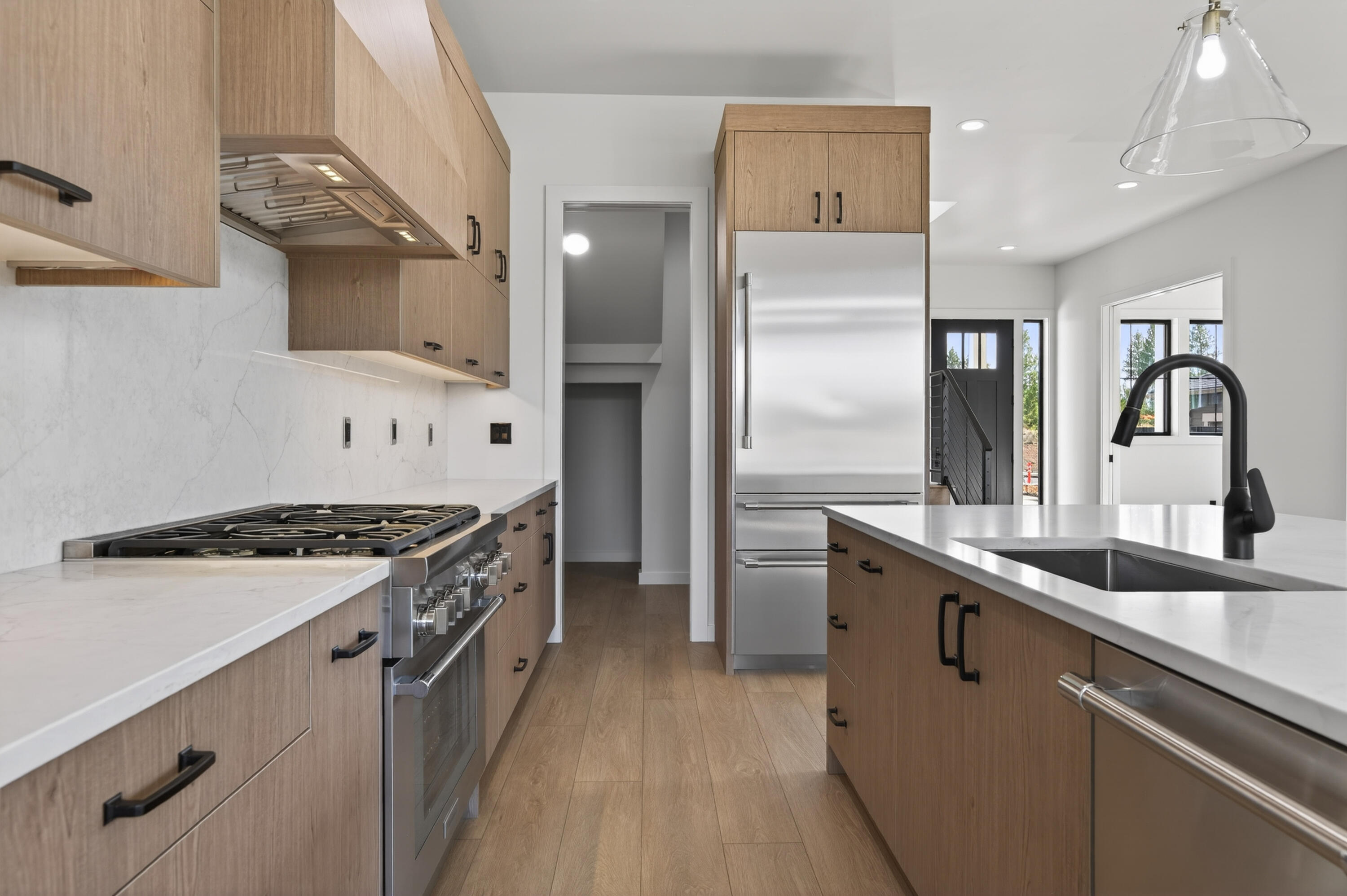 3444 NW Sullivan Avenue