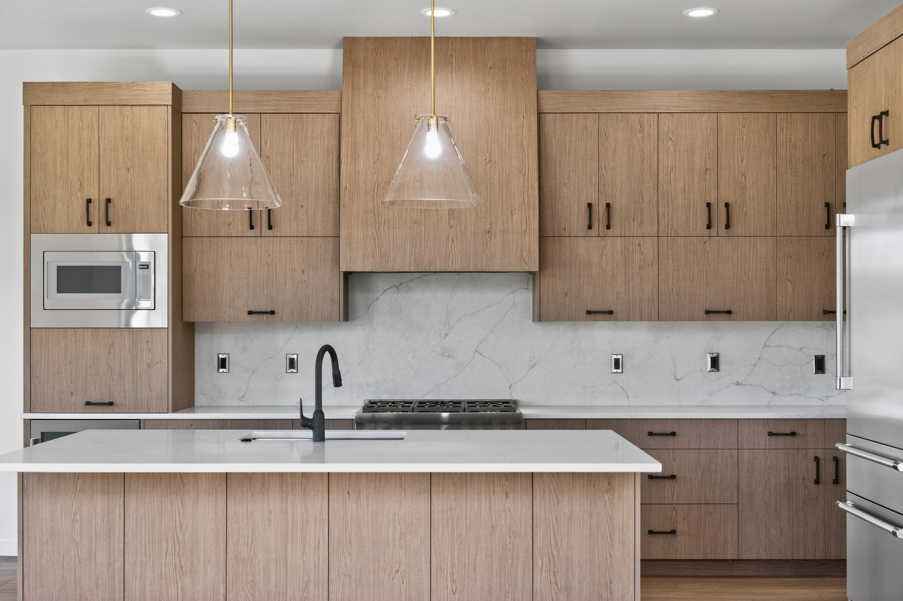 3444 NW Sullivan Avenue