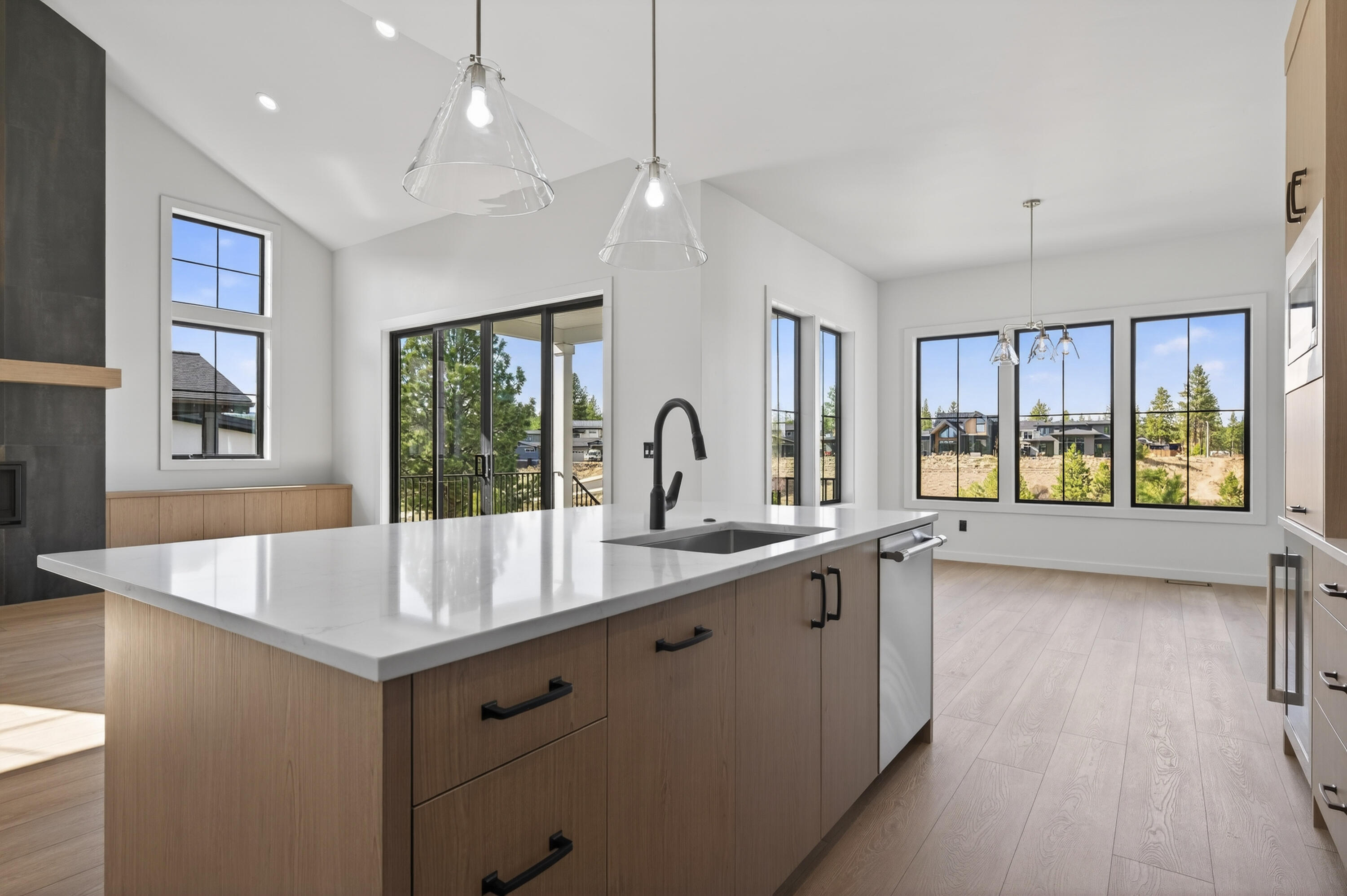 3444 NW Sullivan Avenue