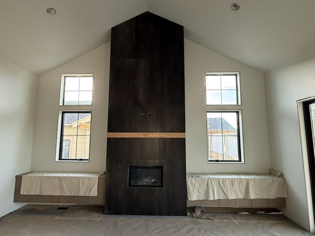 3444 NW Sullivan Avenue