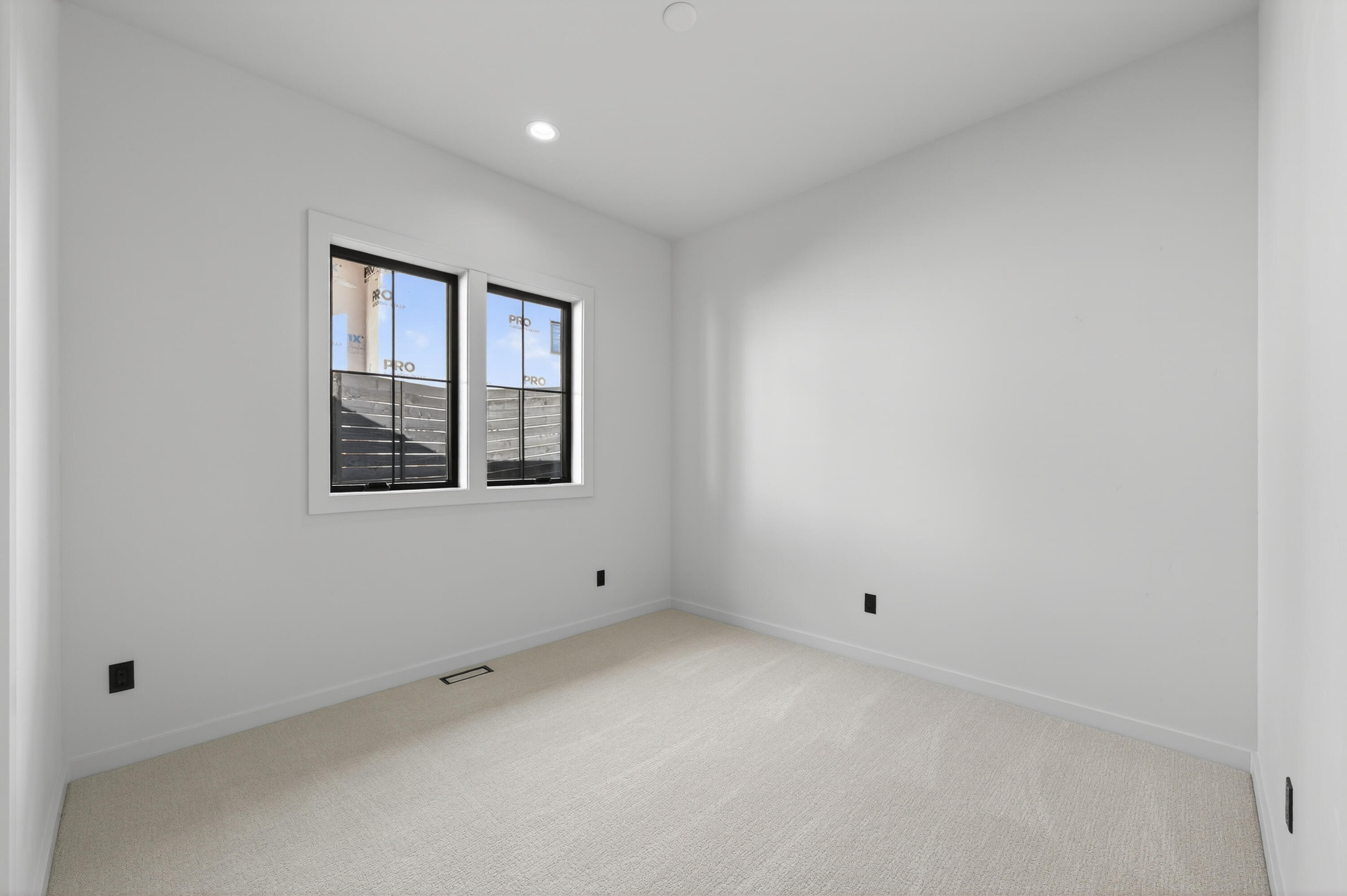 3444 NW Sullivan Avenue