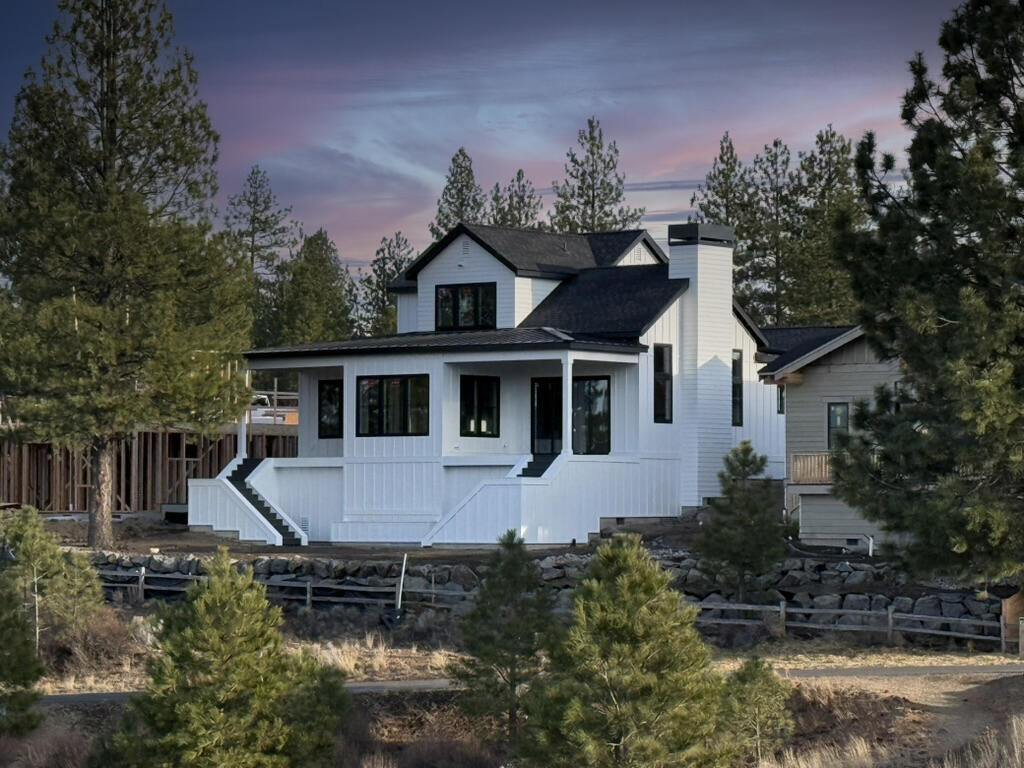 3444 NW Sullivan Avenue