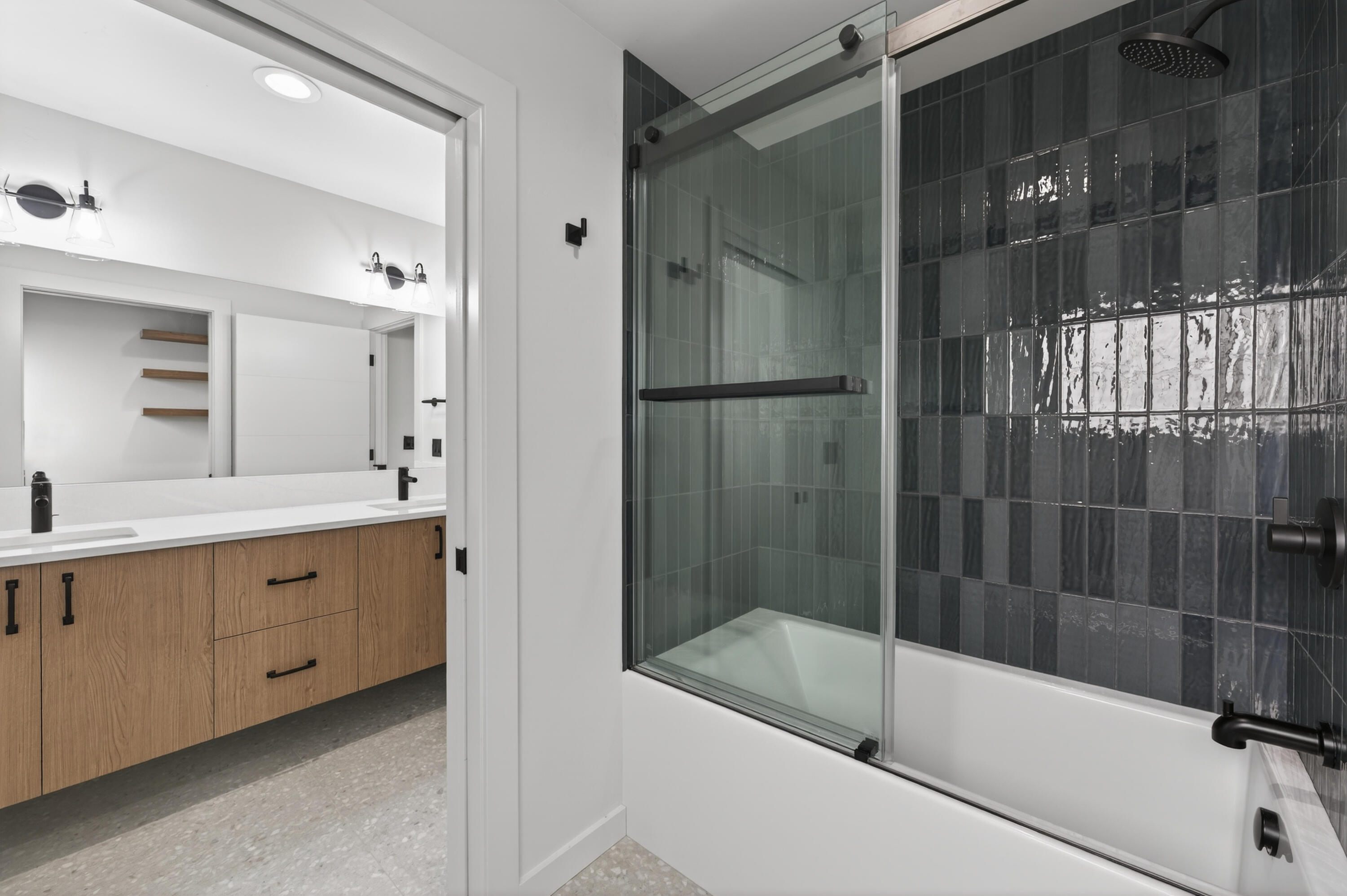 3444 NW Sullivan Avenue