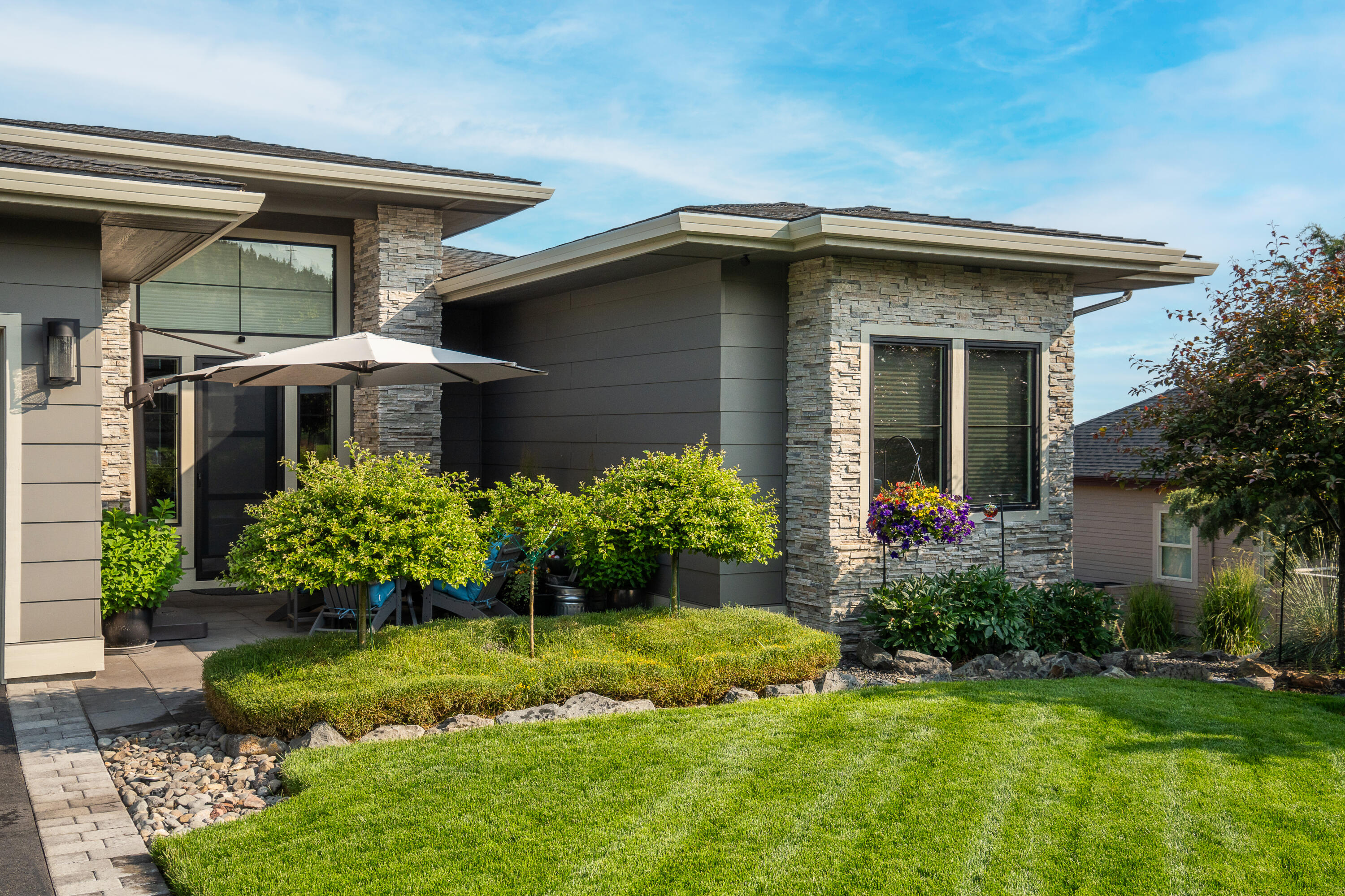 597 Highland Meadow Loop