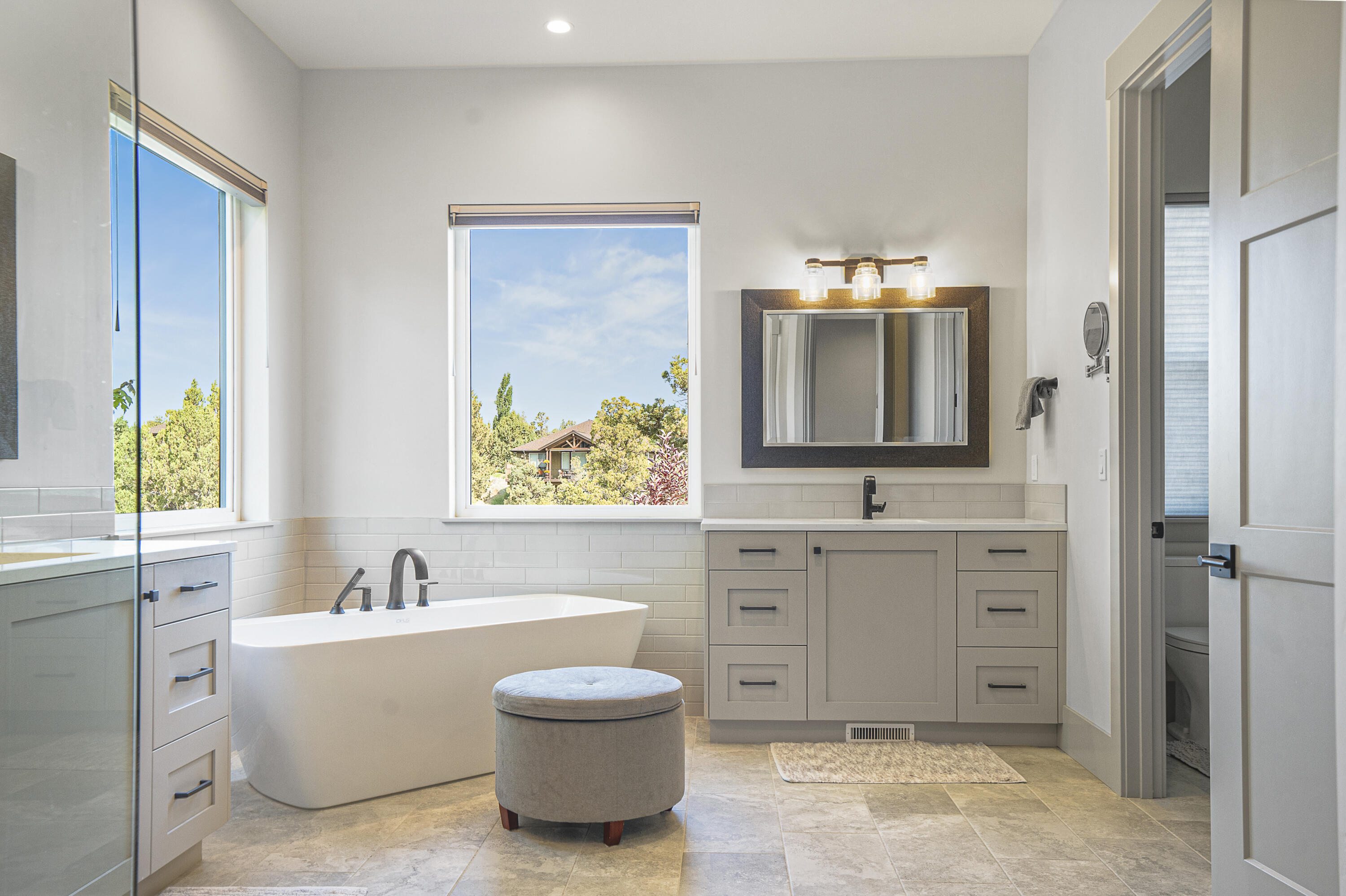 597 Highland Meadow Loop